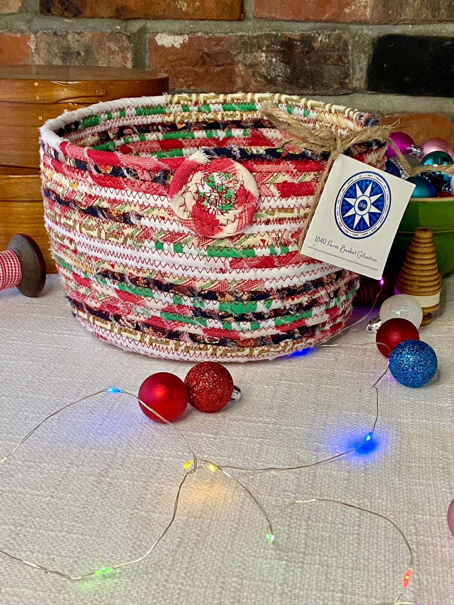 Tannenbaum Basket #2011 - Holiday 2024