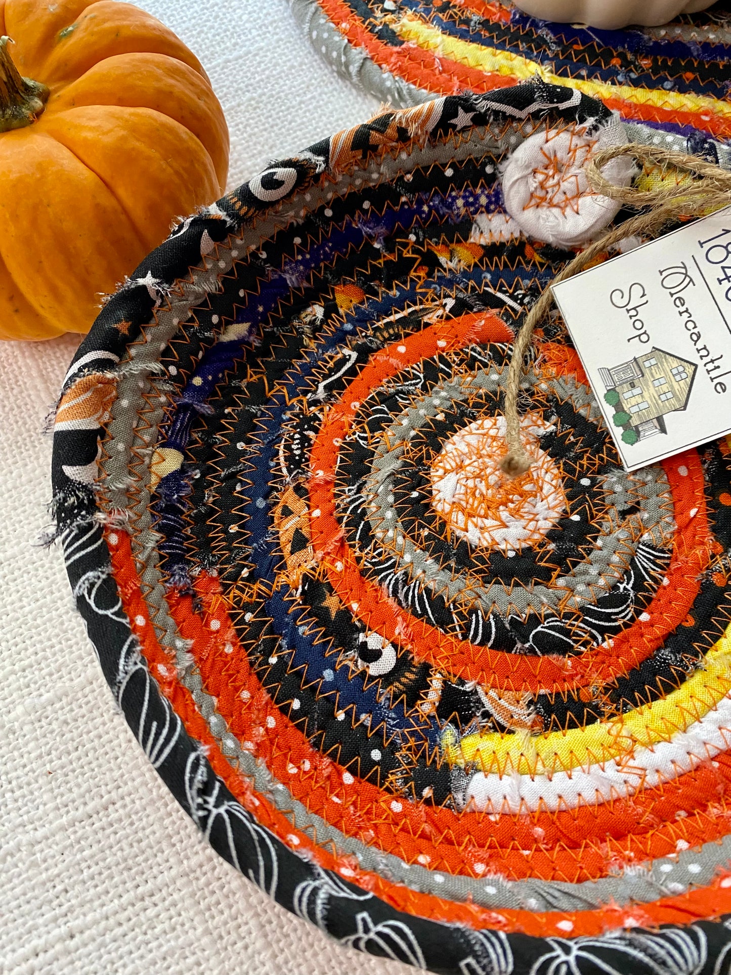 Halloween - 6” Medium Saucer Style Trivet