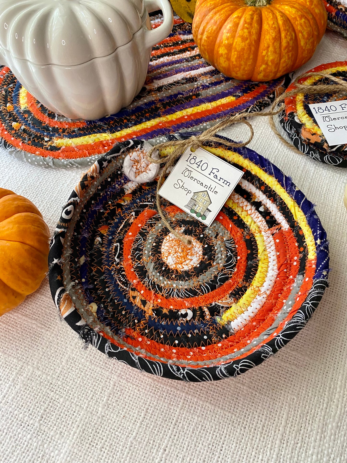 Halloween - 6” Medium Saucer Style Trivet