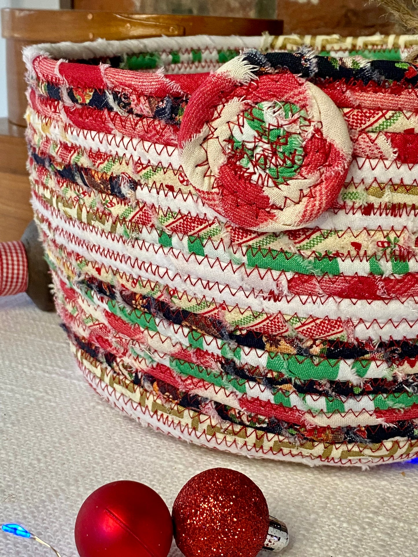 Tannenbaum Basket #2011 - Holiday 2024