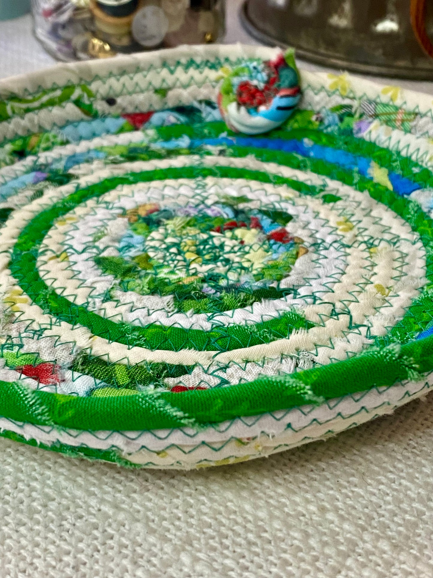 6” Medium Saucer Style Trivet