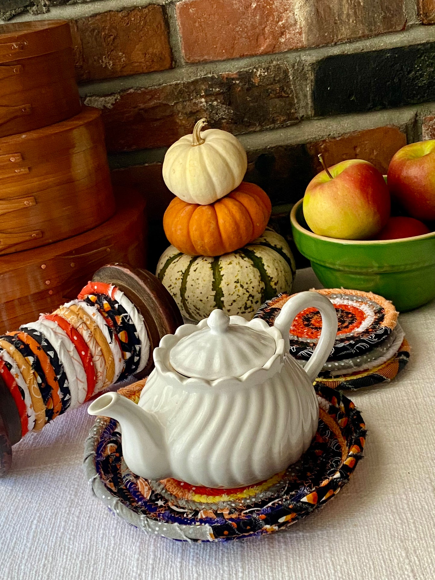 Halloween 6” Medium Saucer Style Trivet