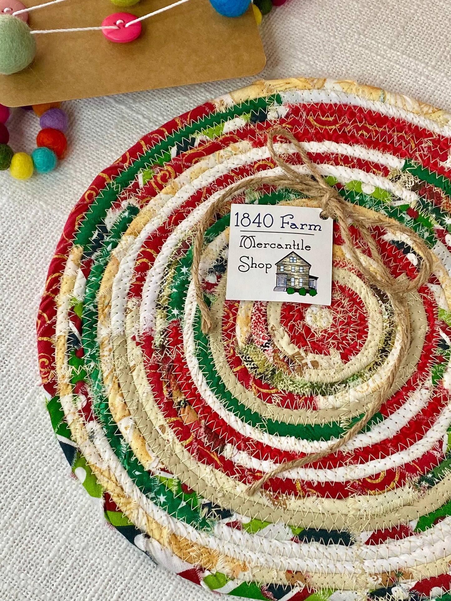 10” Large Flat Trivet - Holiday