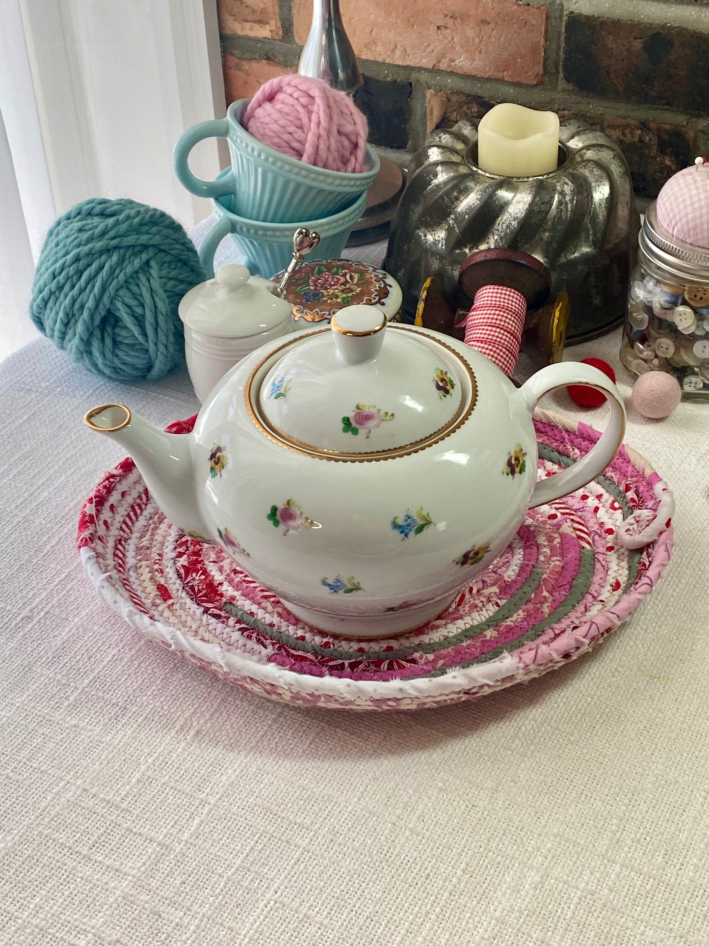 10” Heart Shaped Saucer Trivet