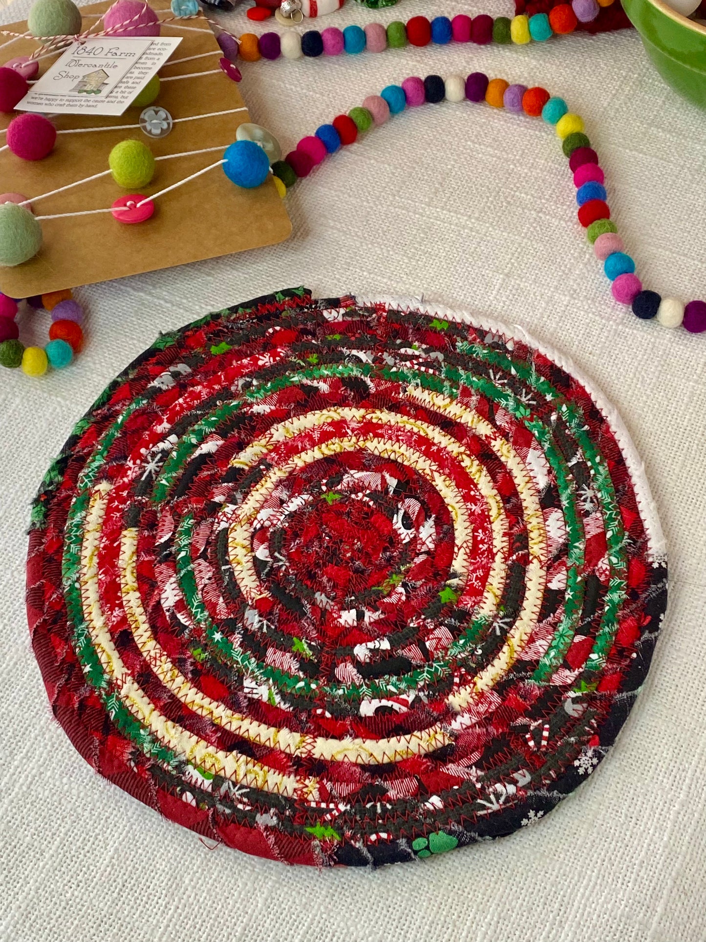 10” Large Flat Trivet - Holiday