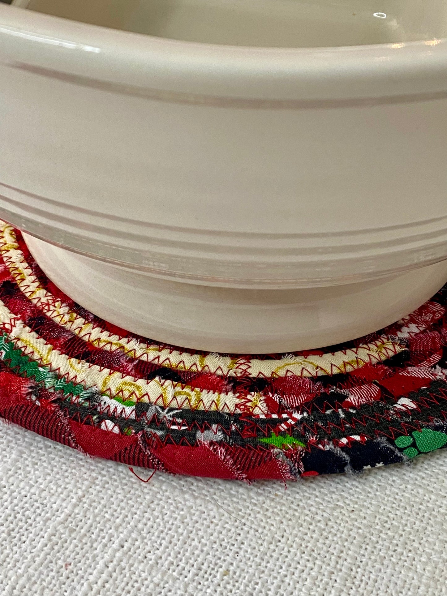 10” Large Flat Trivet - Holiday