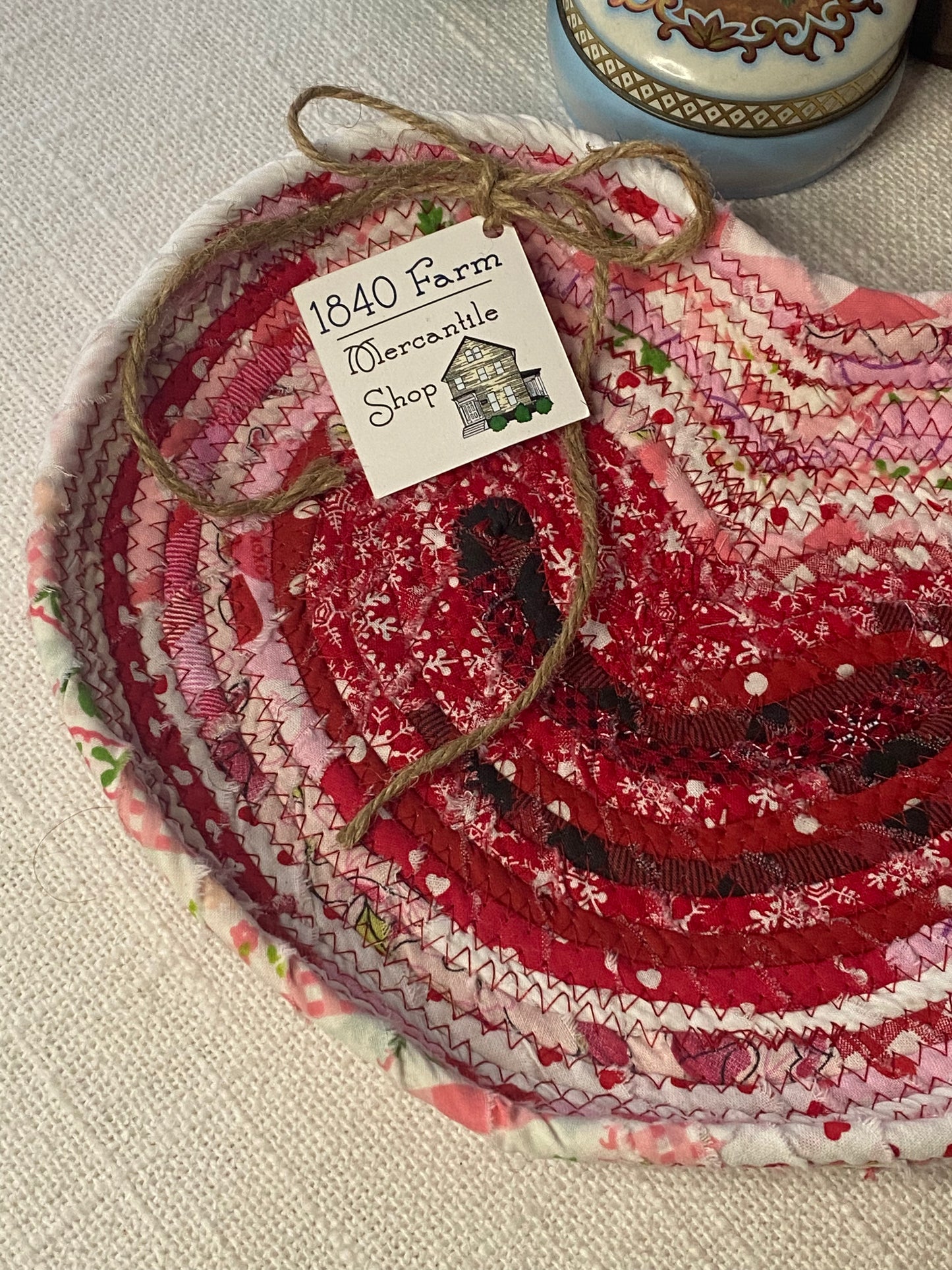 10” Heart Shaped Saucer Trivet