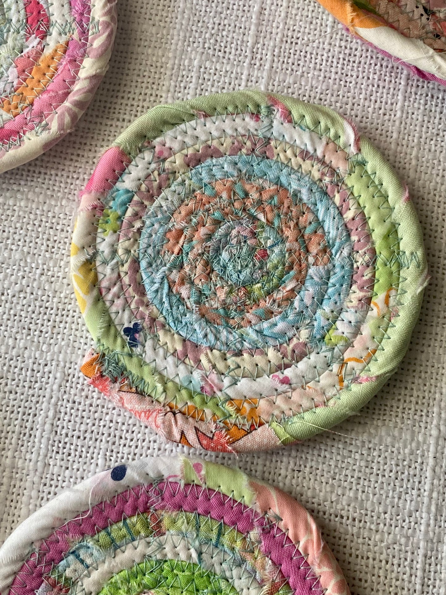 Matching set: 6” Medium Saucer Style Trivet and Four Coasters