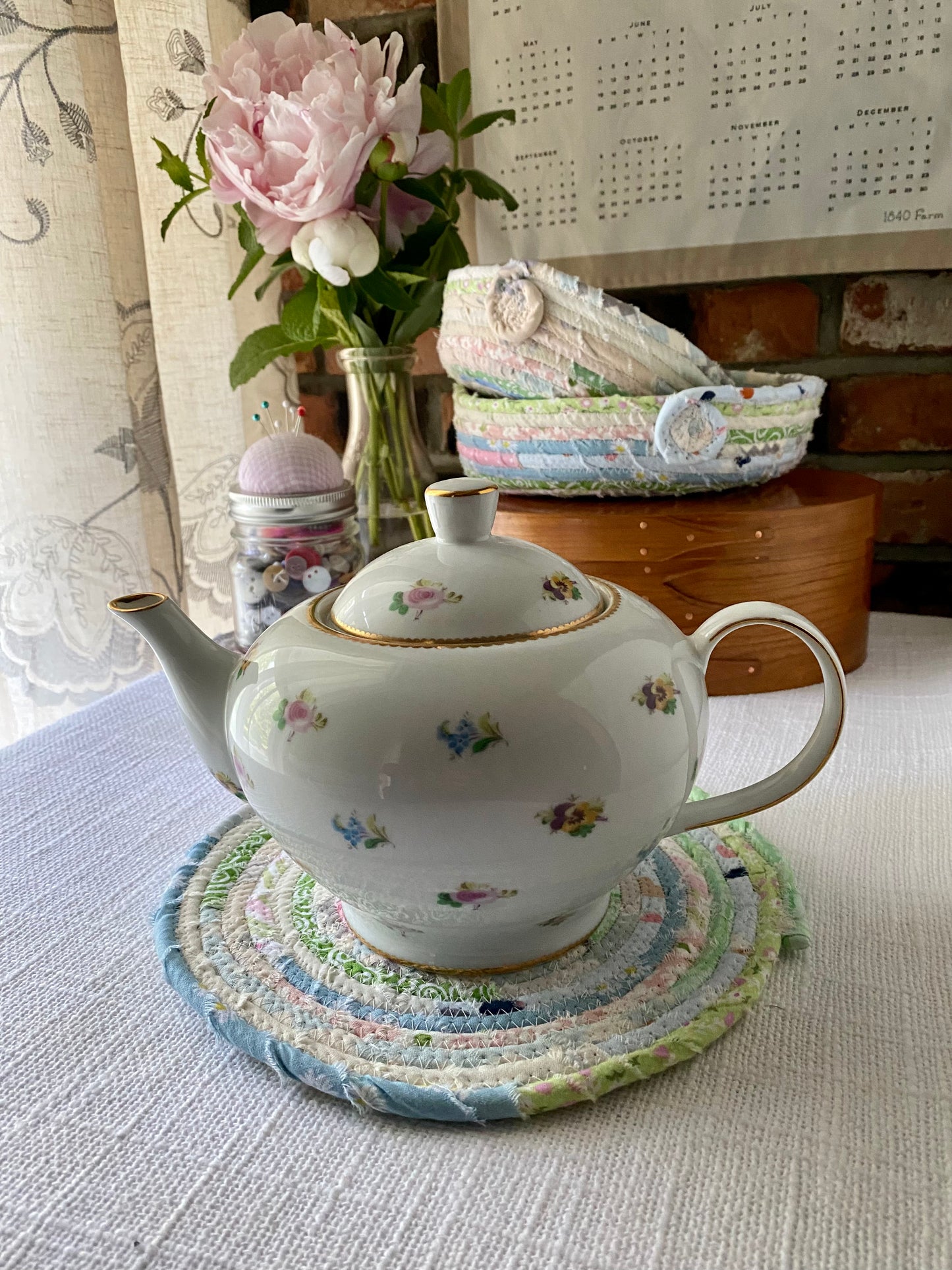 8” Large Flat Trivet