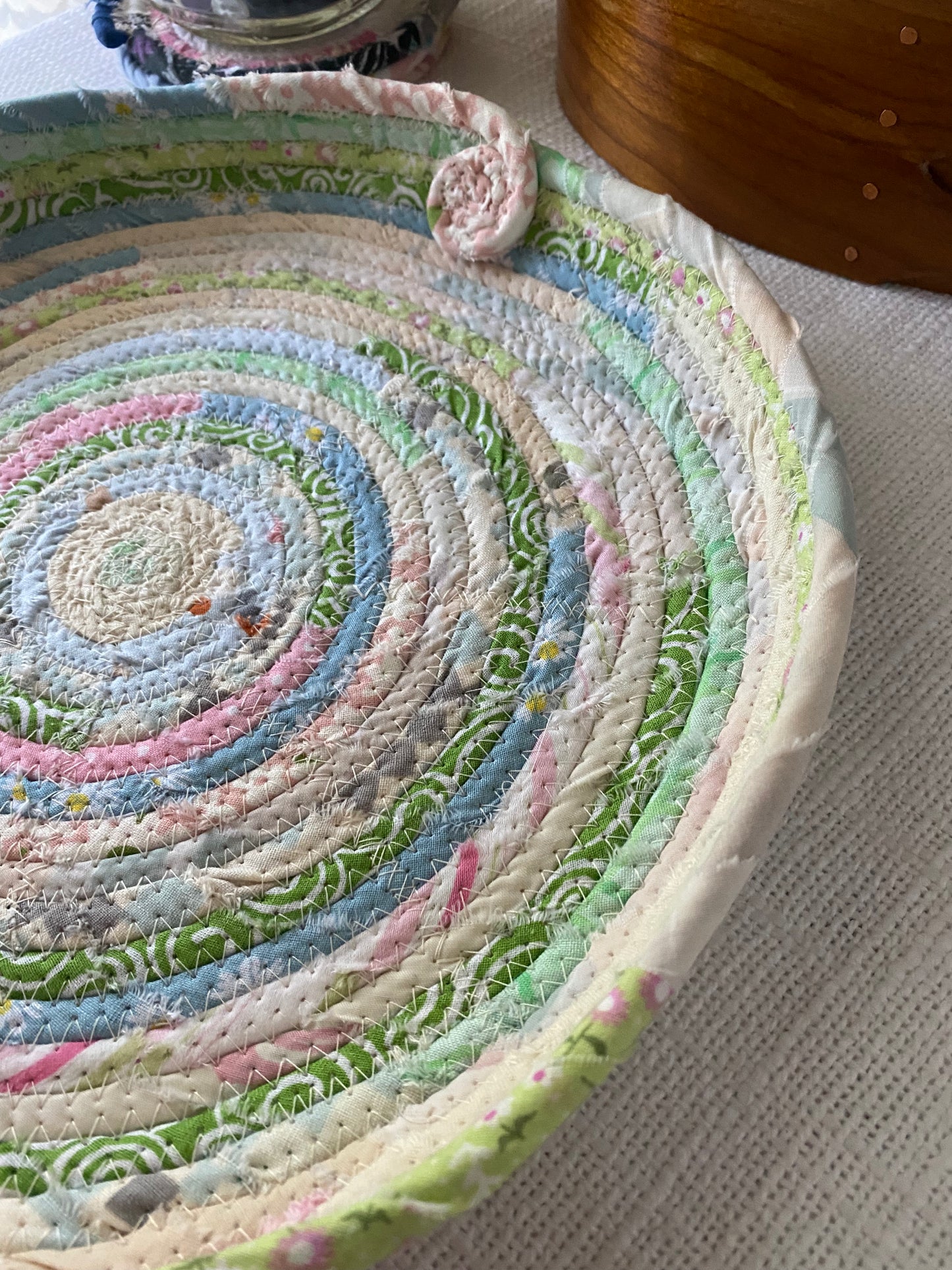 10” Extra Large Saucer Style Trivet