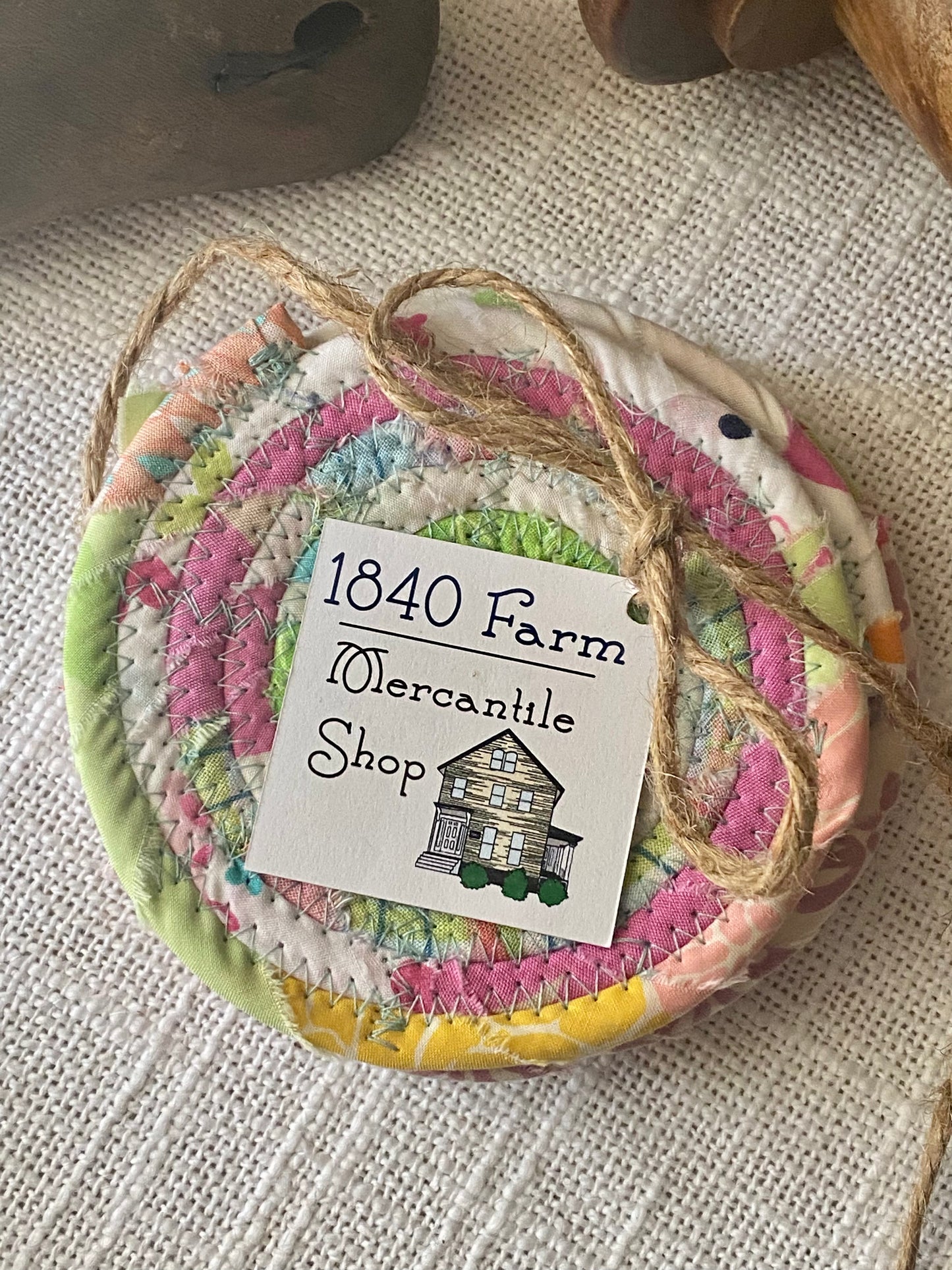 Matching set: 6” Medium Saucer Style Trivet and Four Coasters