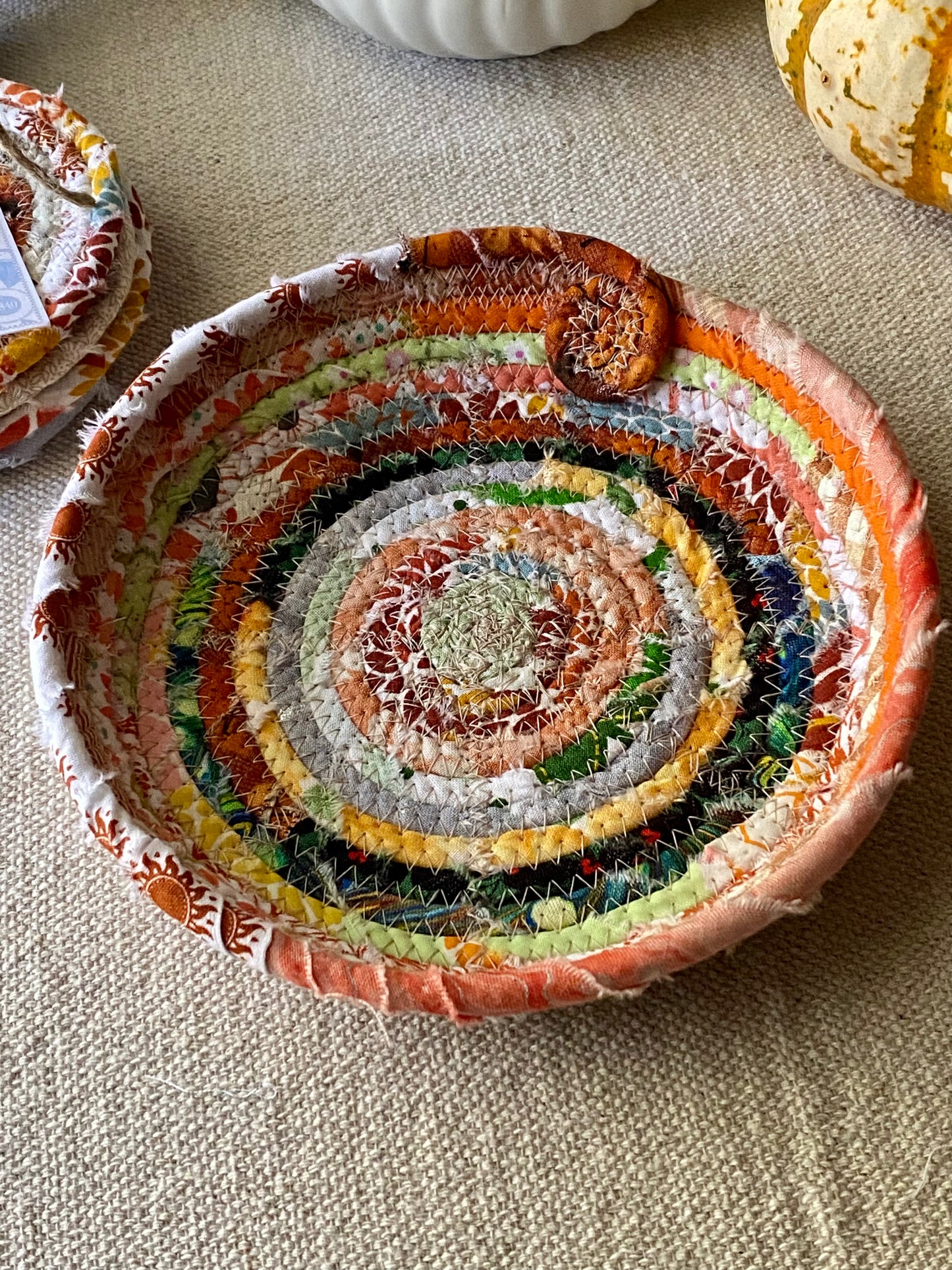6” Medium Saucer Style Trivet - Fall