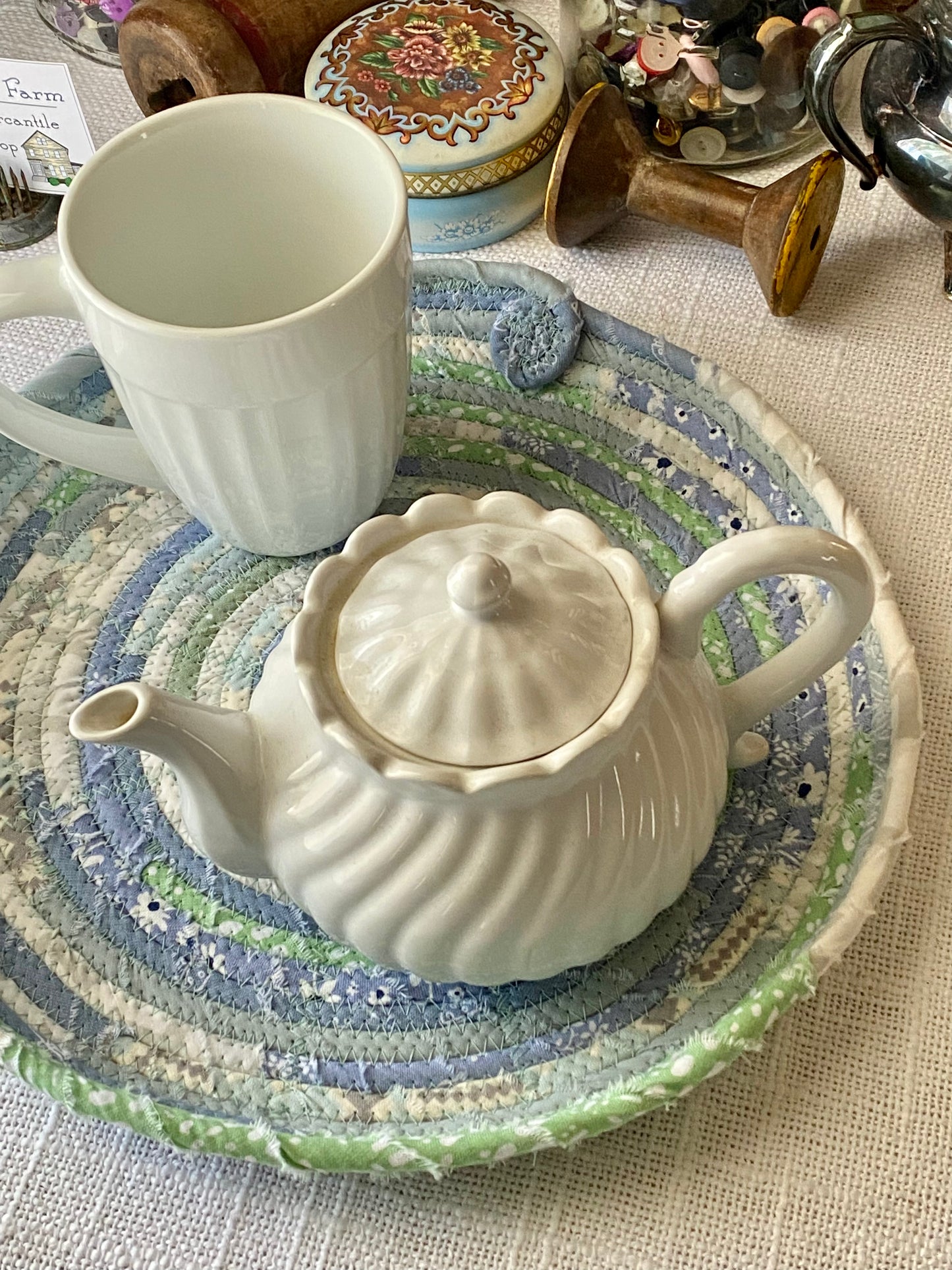 10” Extra Large Saucer Style Trivet