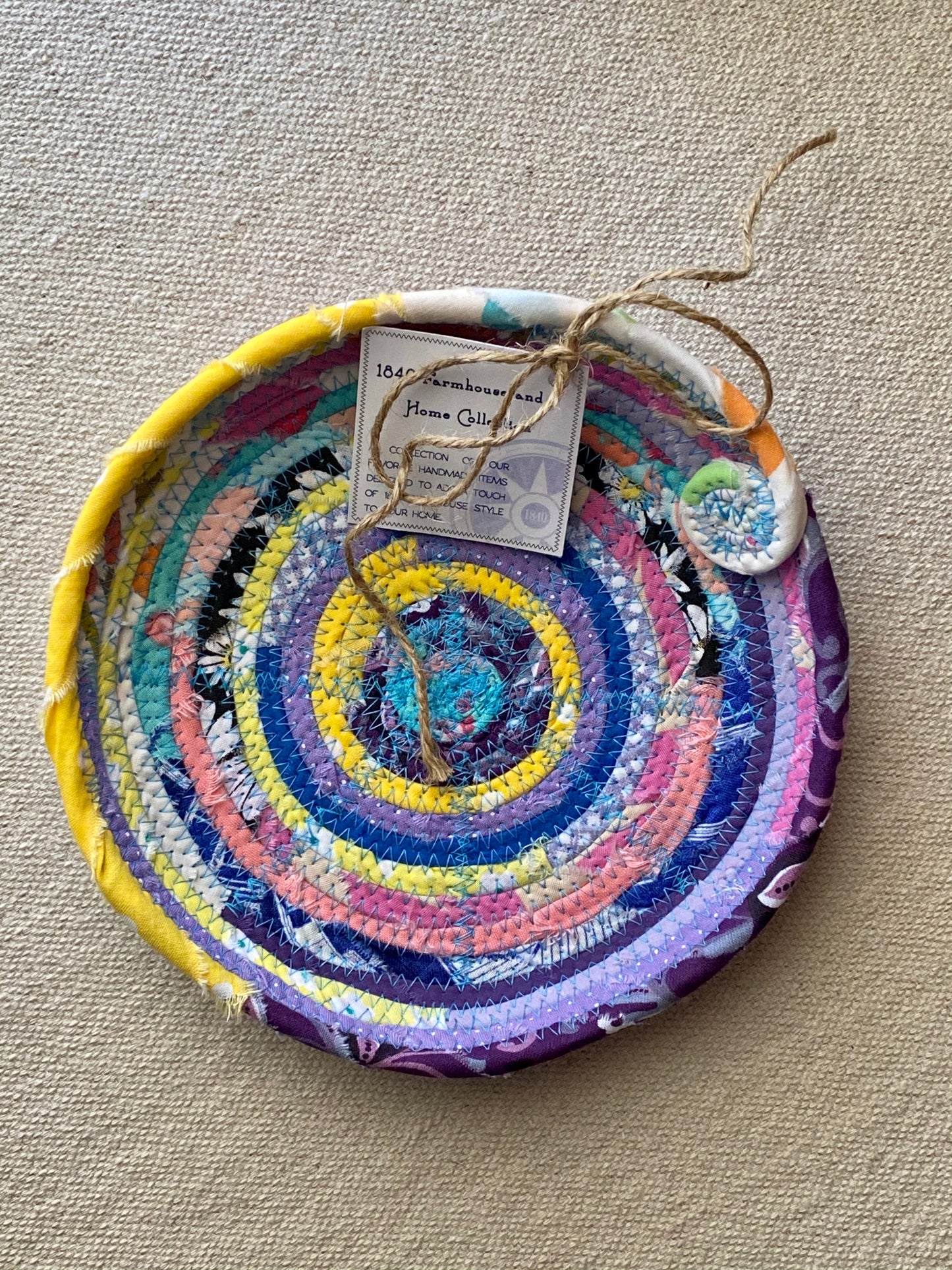 Medium 6" Saucer Style Trivet