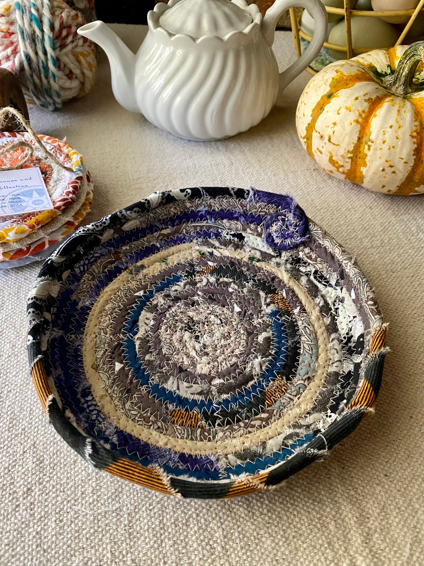6” Medium Saucer Style Trivet - Fall