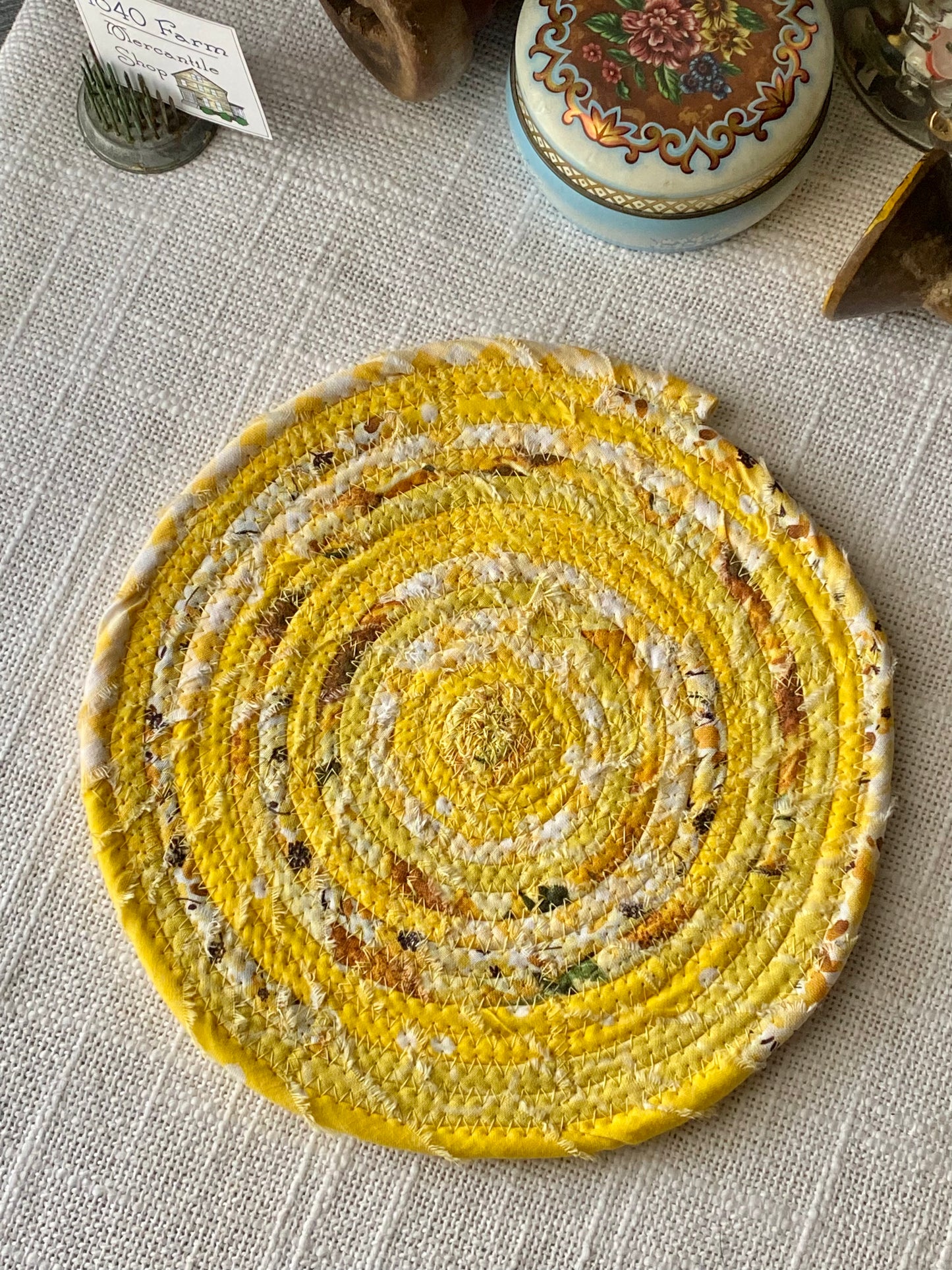 8” Large Flat Trivet