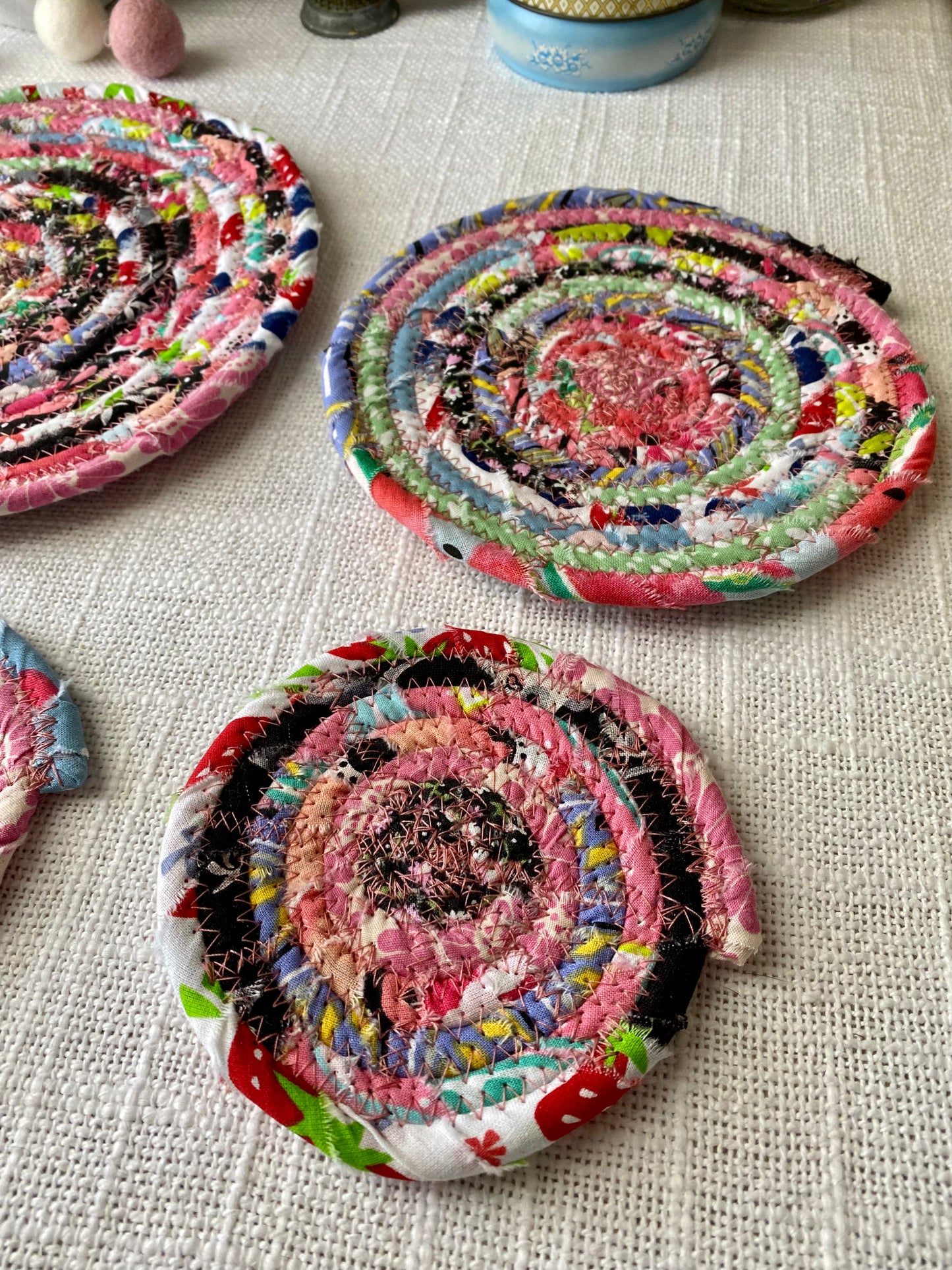 Set of Two Coasters and Pair of Flat Trivets