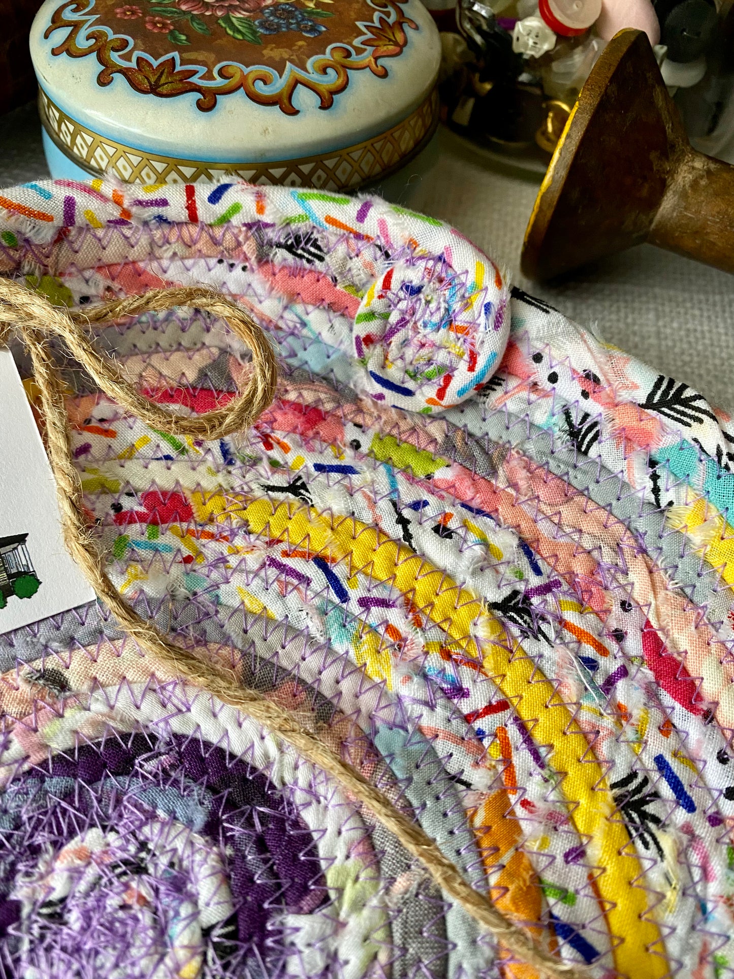 8” Large Saucer Style Trivet