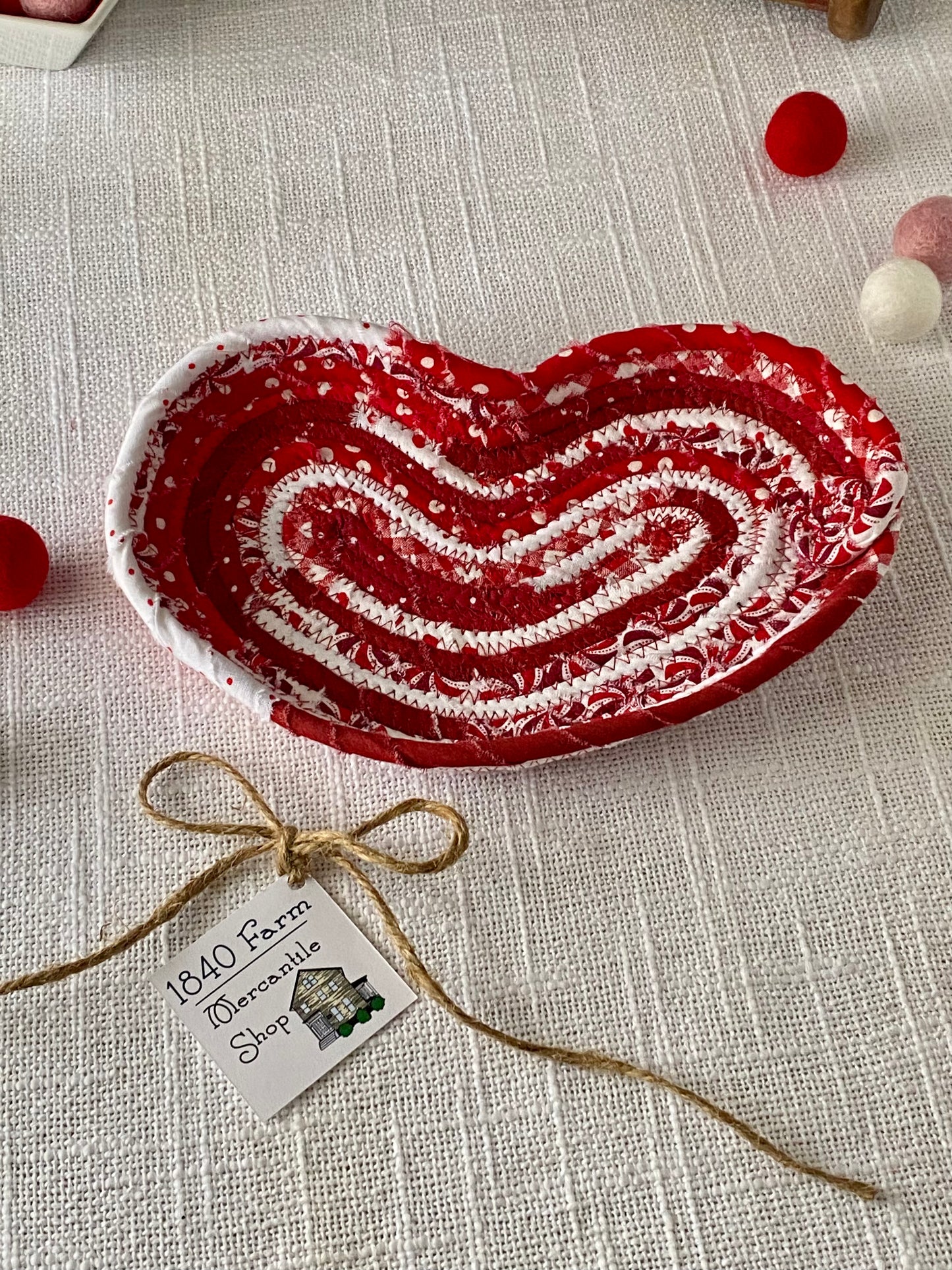 Medium Heart Shaped Saucer Style Trivet