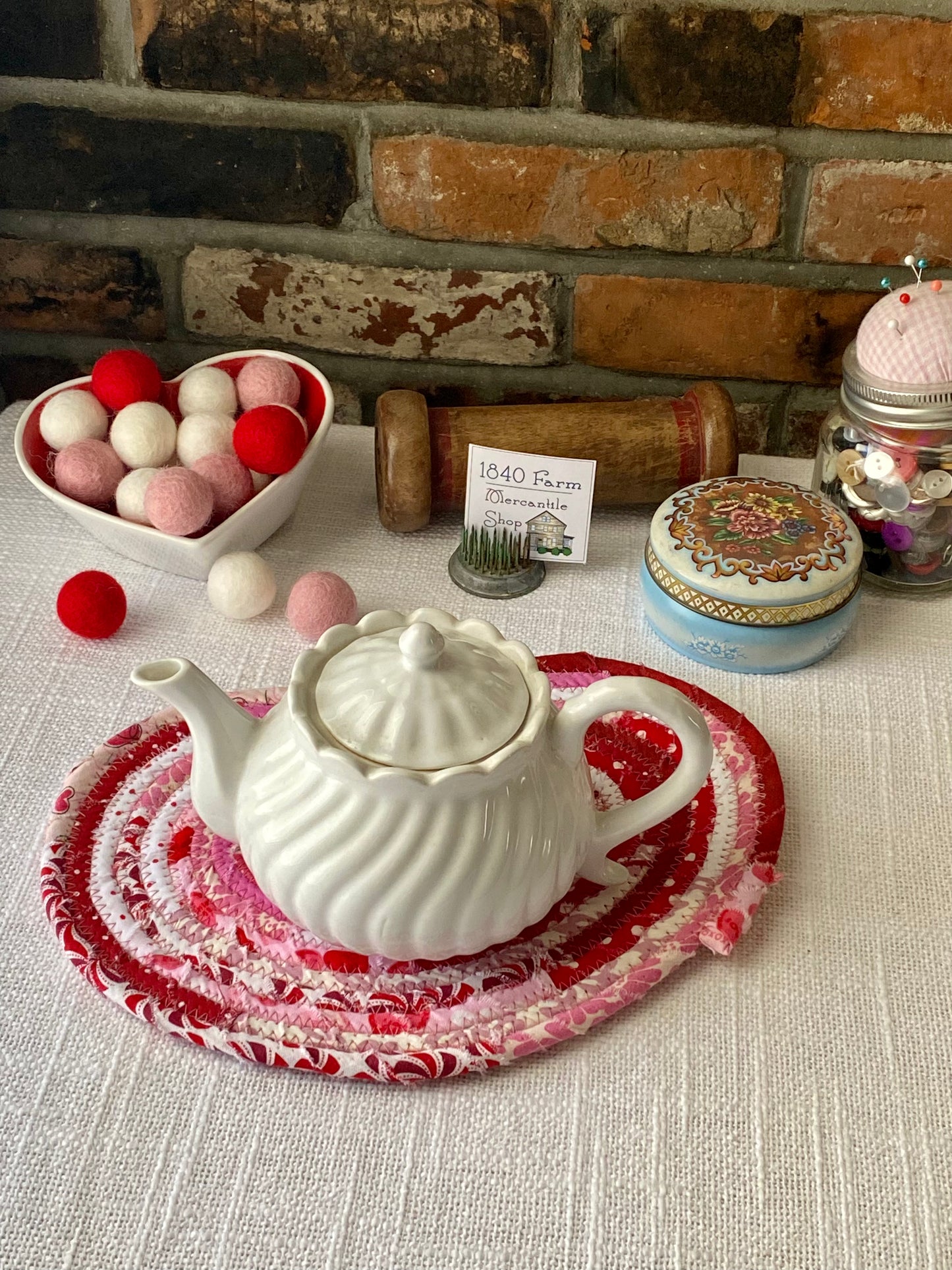 Medium Heart Shaped Flat Trivet