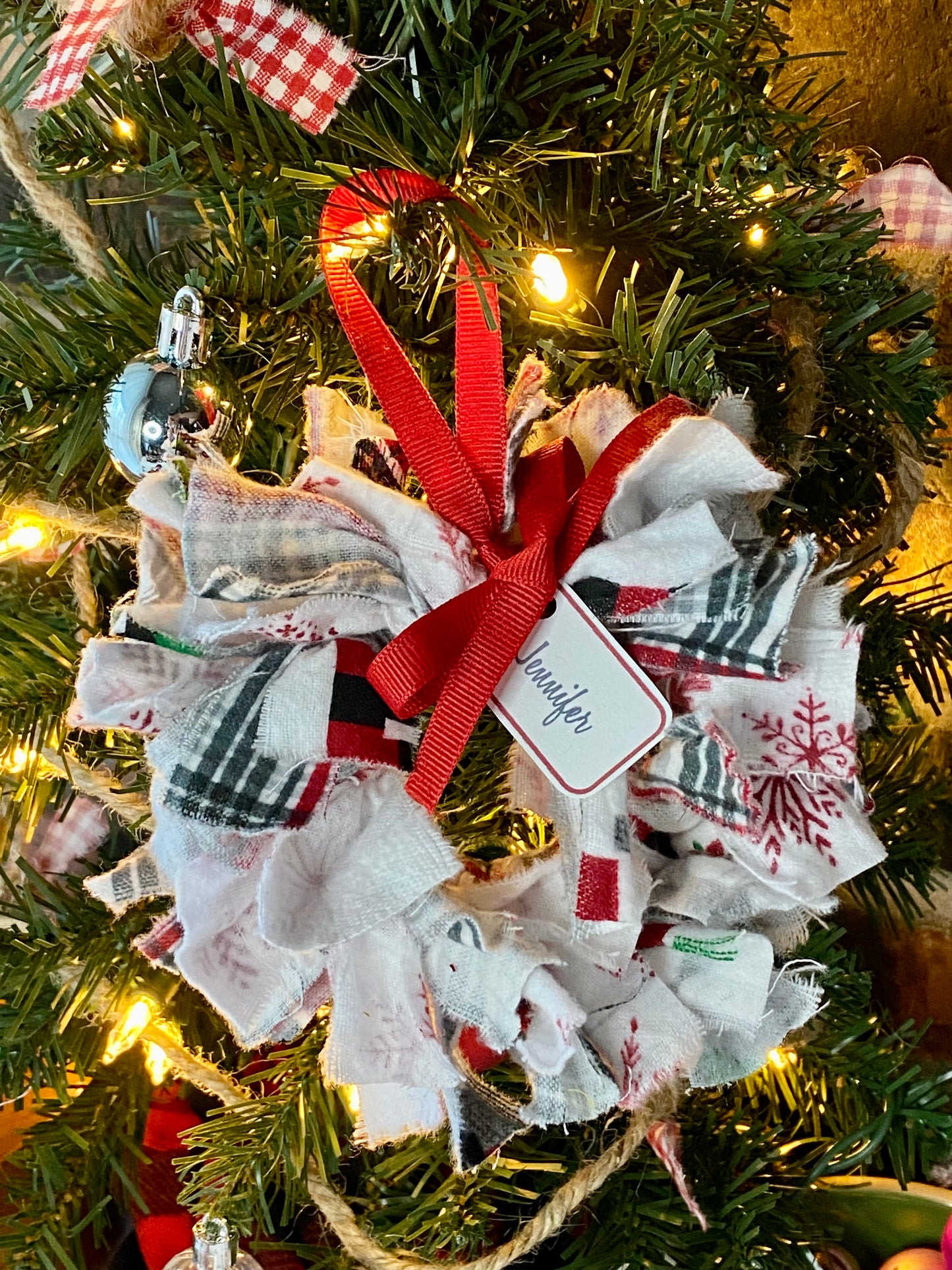 Handmade Scrappy Fabric Wreath - White and Red Flannel