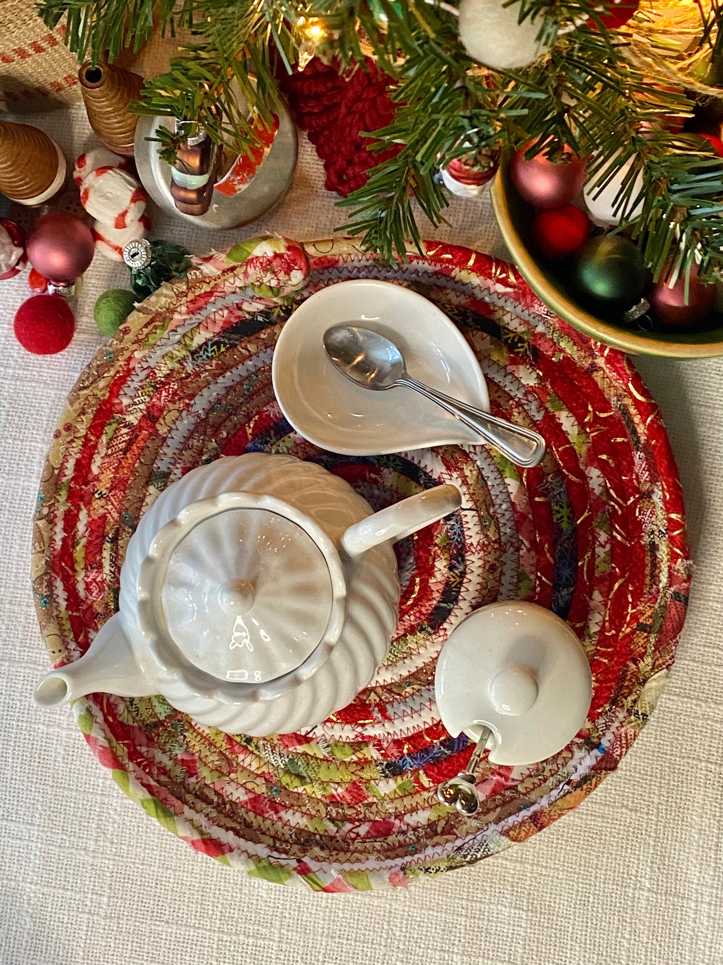 10” Extra Large Saucer Style Trivet - Holiday 2024