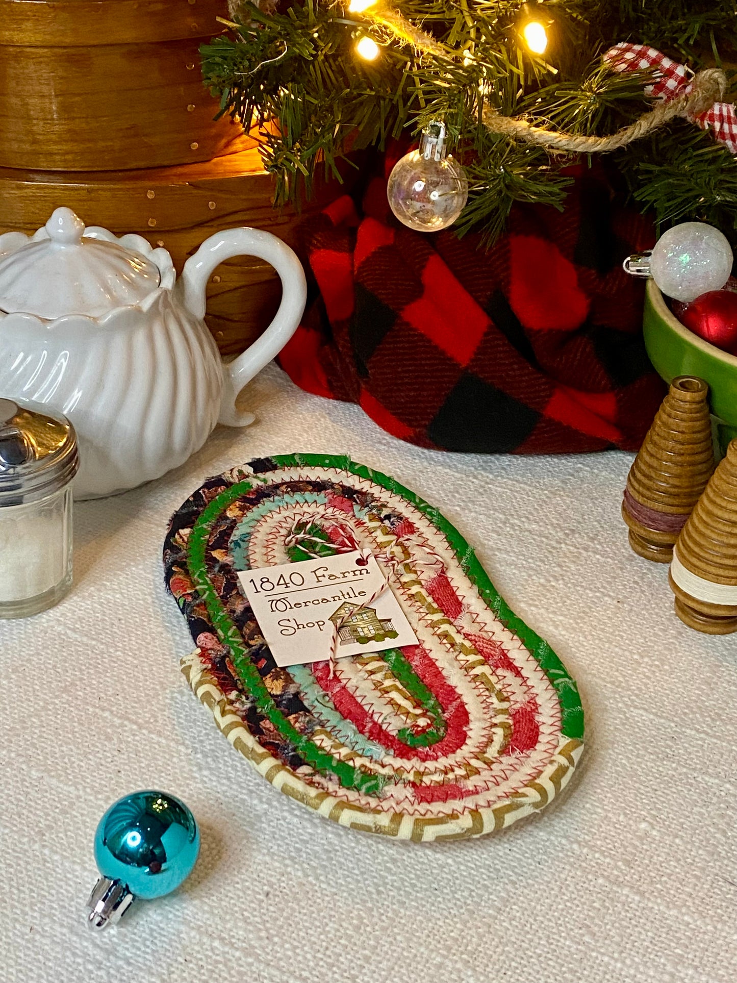 5” x 8” Oblong Trivet - Holiday