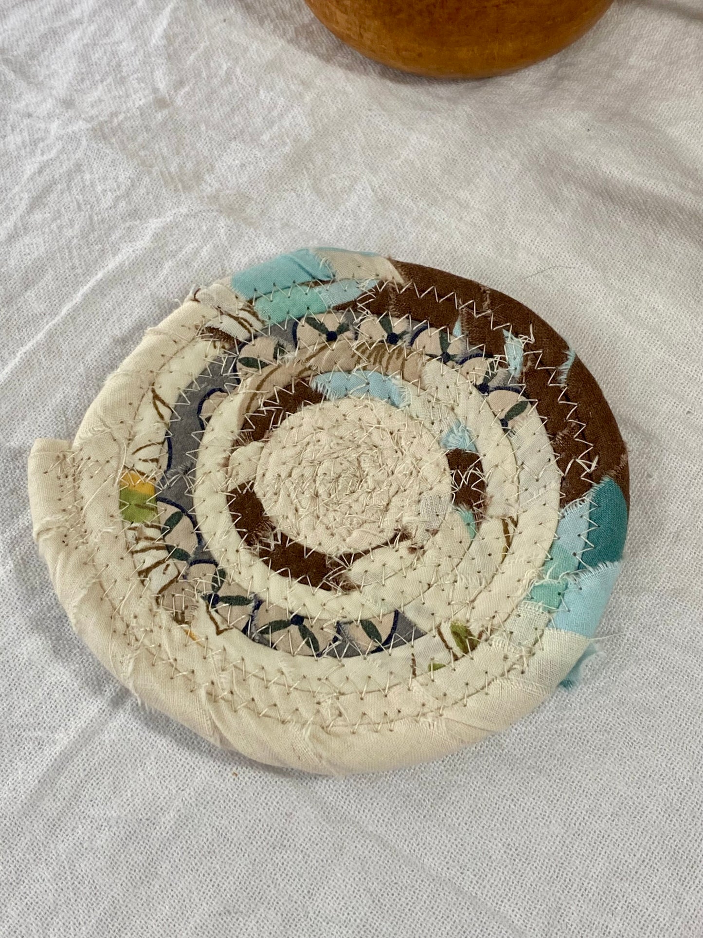 Round Placemat and Coaster Set (2 each) - Cream, Brown, and Blue