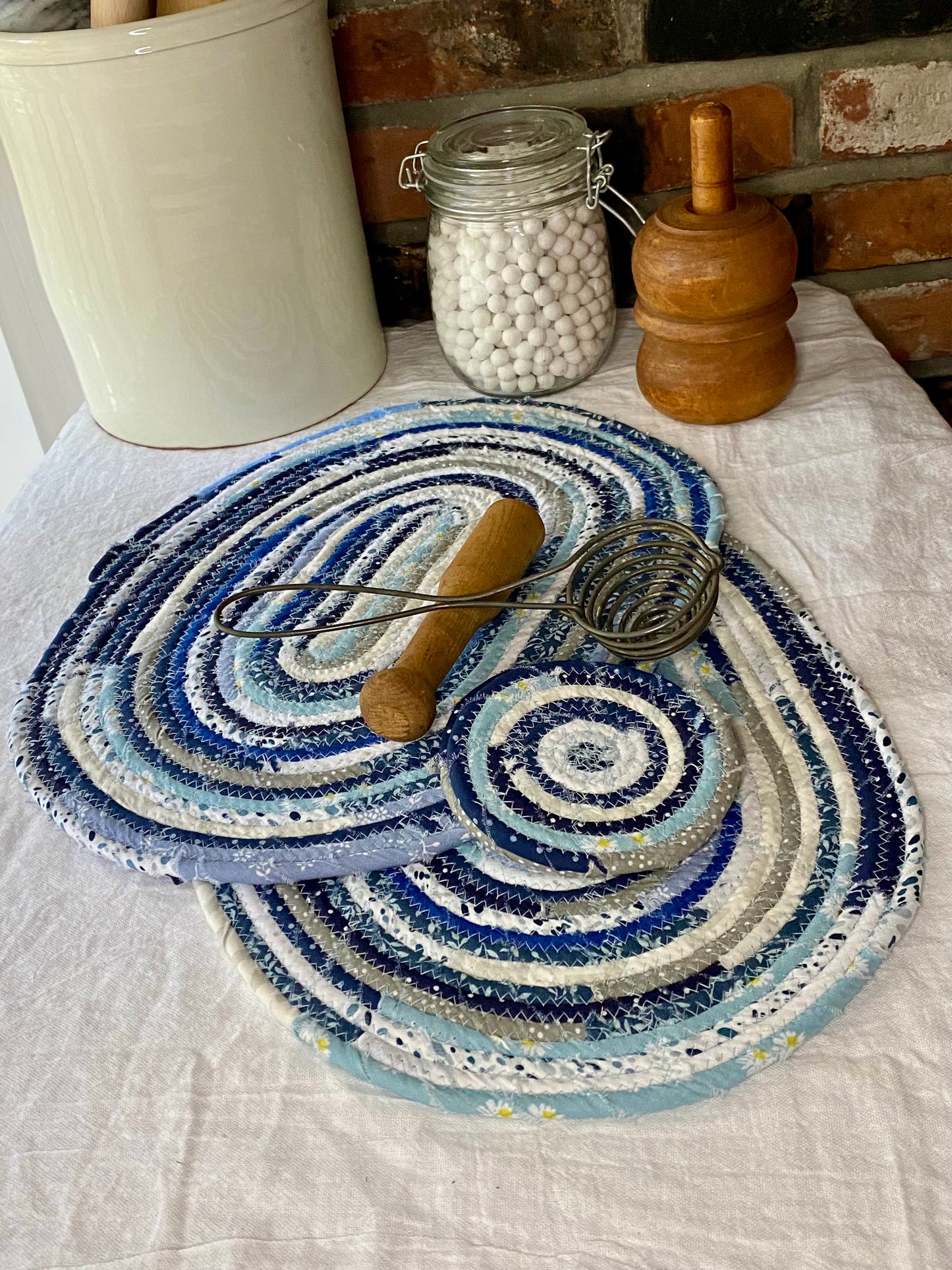 Oval Placemat and Coaster Set (2 each) - Blues