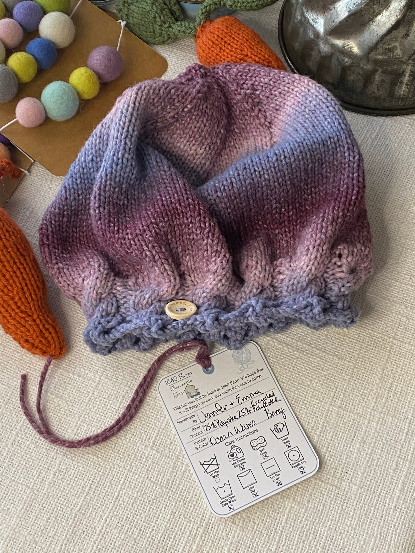 Ocean Waves Hat in Berry