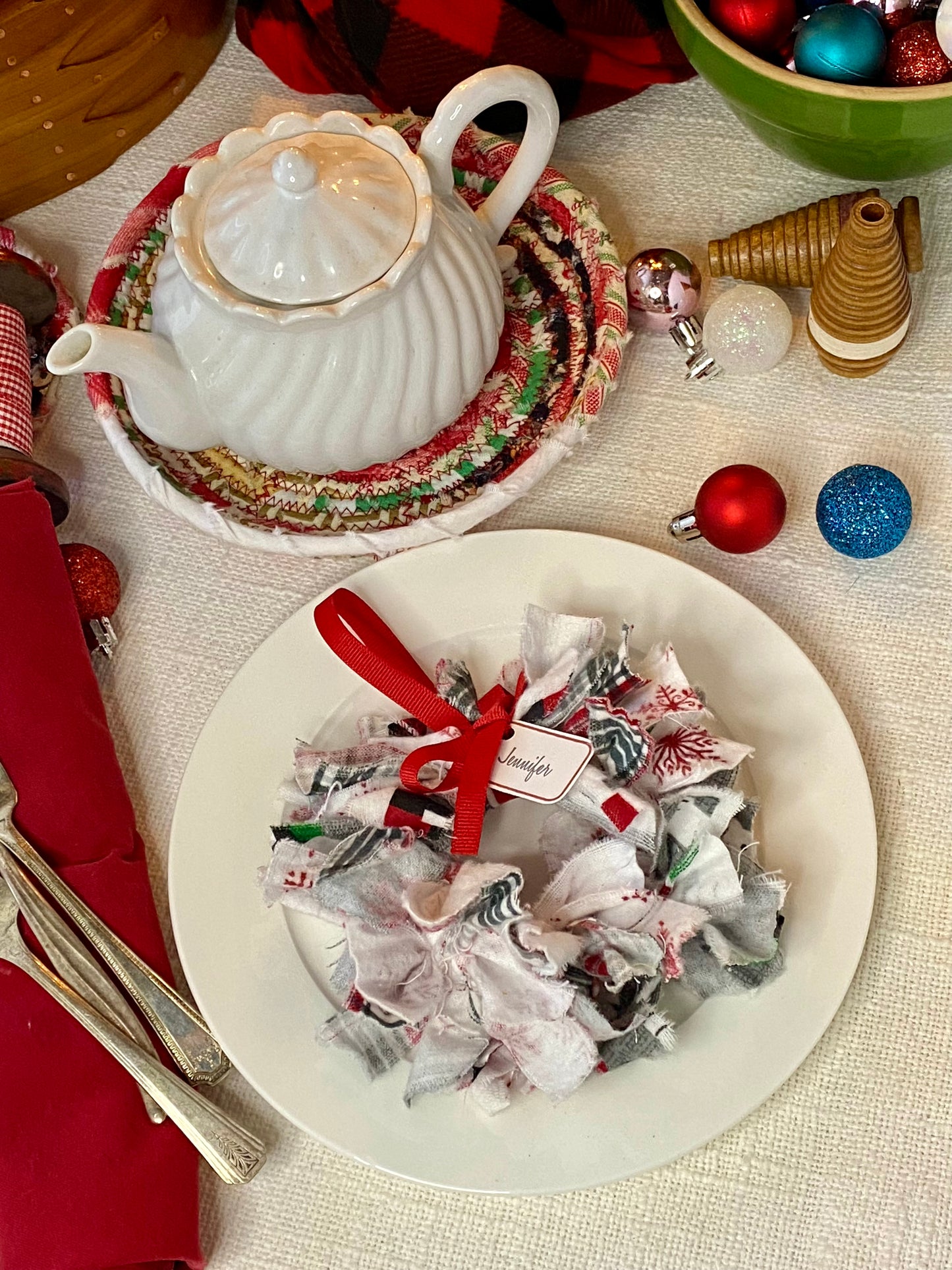 Handmade Scrappy Fabric Wreath - White and Red Flannel