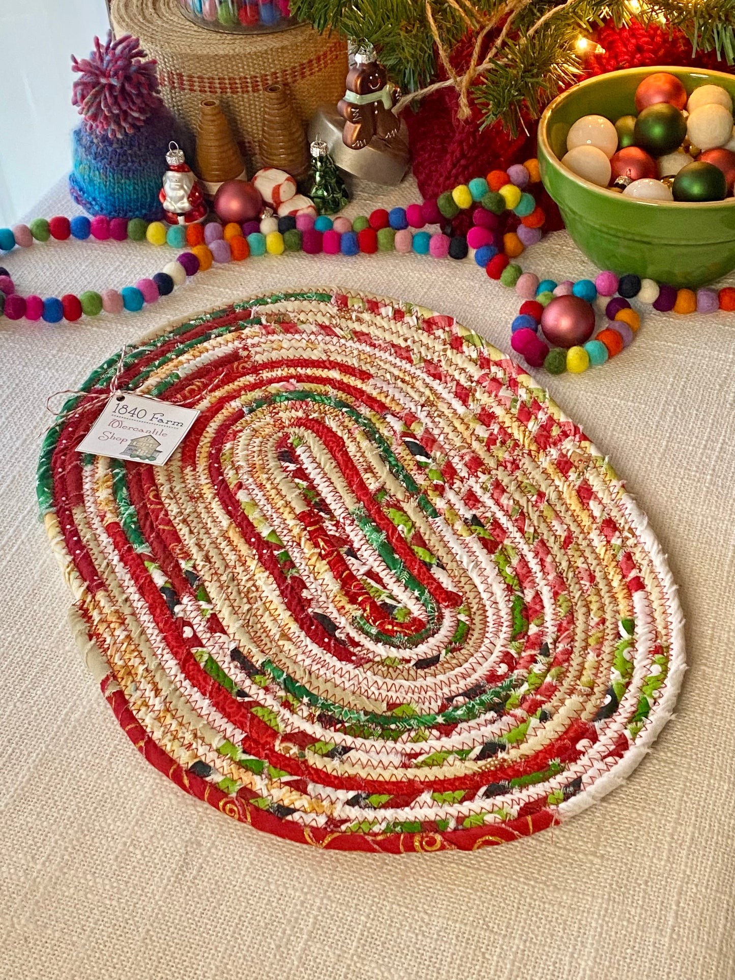 10” x 15" Extra Large Oval Flat Trivet - Holiday 2024