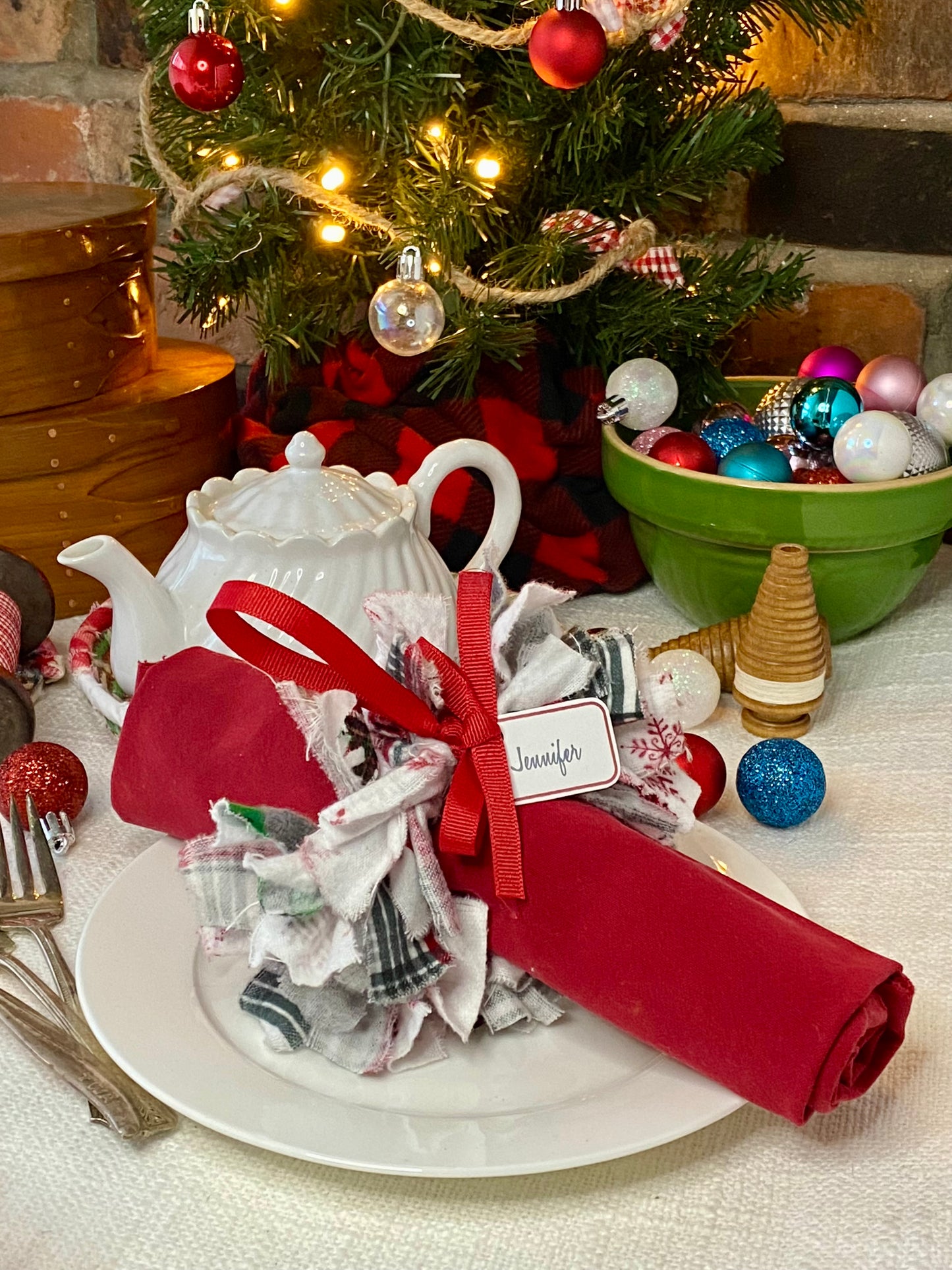 Handmade Scrappy Fabric Wreath - White and Red Flannel