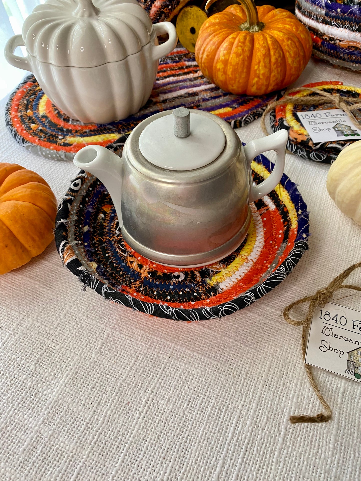 Halloween - 6” Medium Saucer Style Trivet