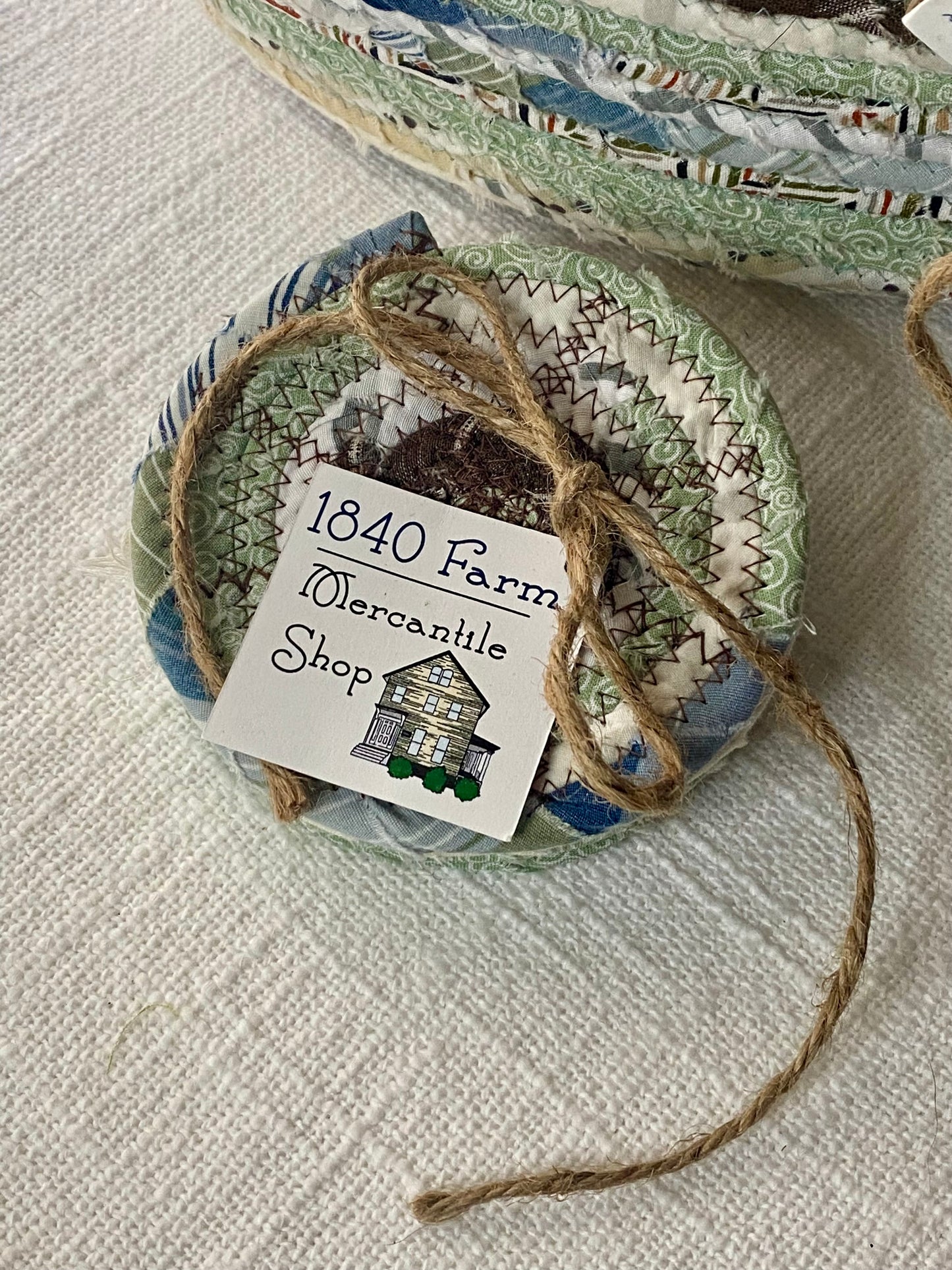 Large Farmhouse Trug Basket #1989 and Four Coasters