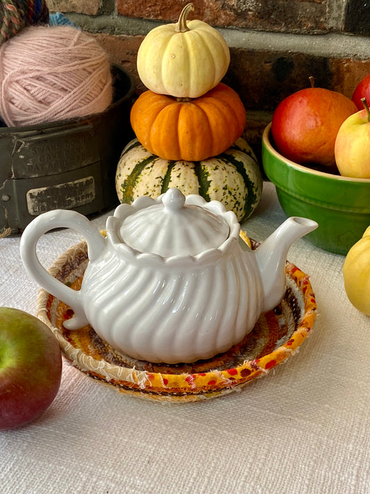 6” Medium Saucer Style Trivet - Fall