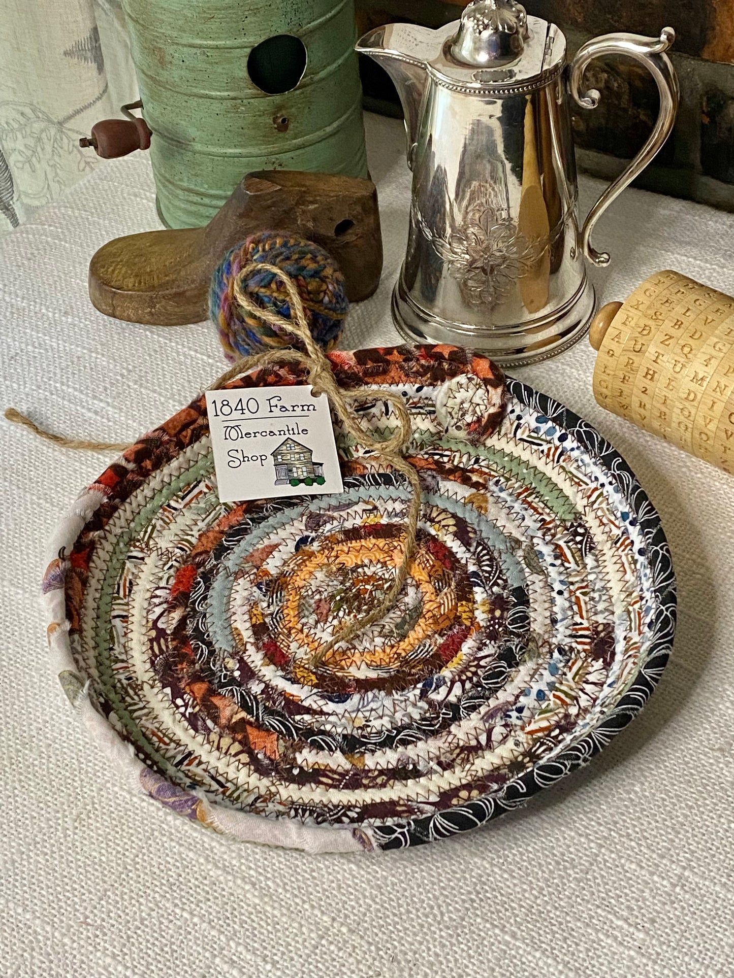 Fall - 8” Large Saucer Style Trivet