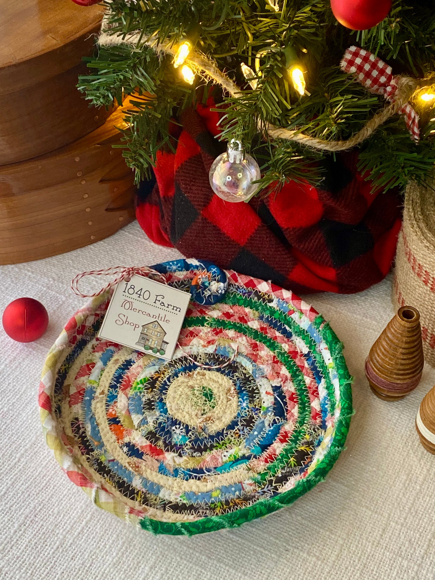 6" Saucer Style Trivet - Holiday 2024