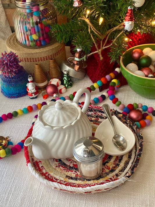 10” Extra Large Saucer Style Trivet - Holiday