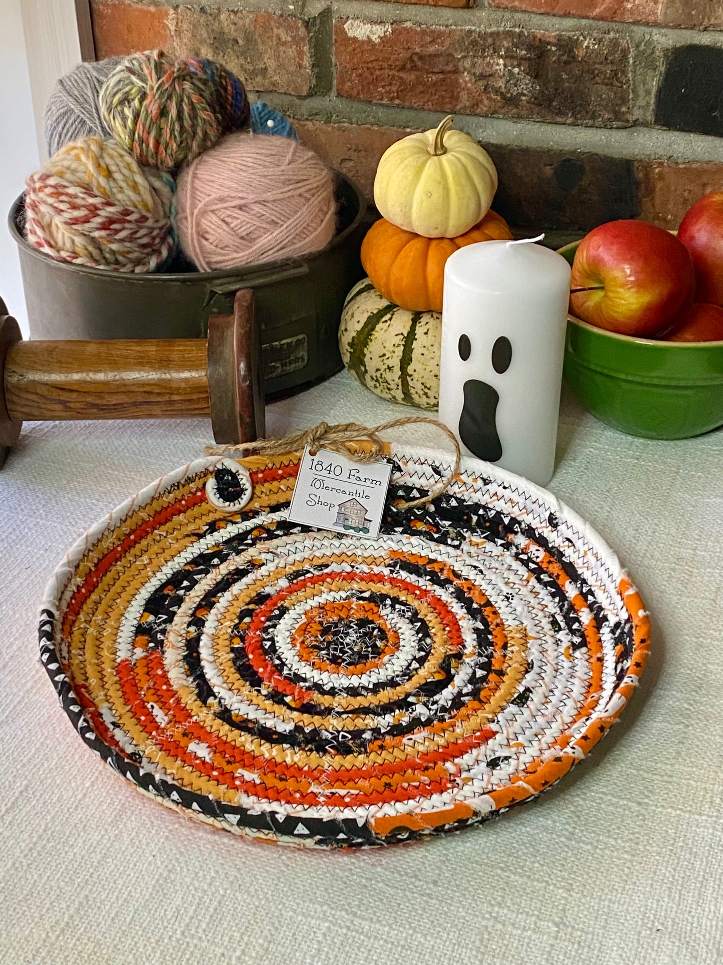 10” Extra Large Saucer Style Trivet- Fall