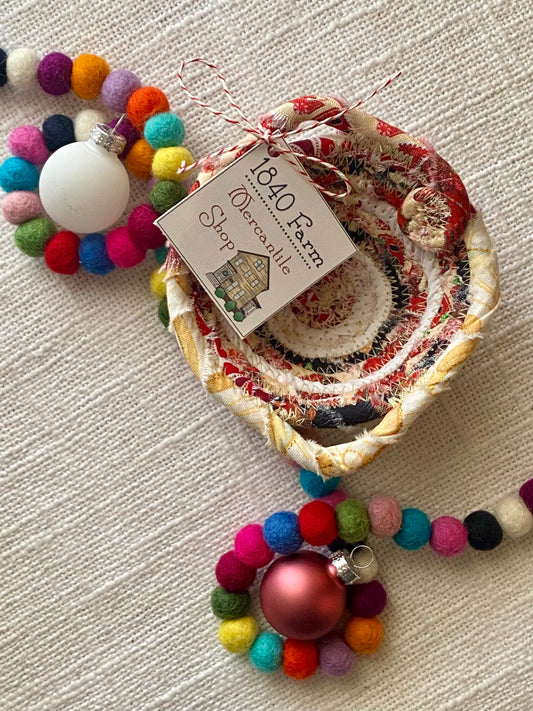 Miniature Egg Basket Ornament/Decoration - Holiday