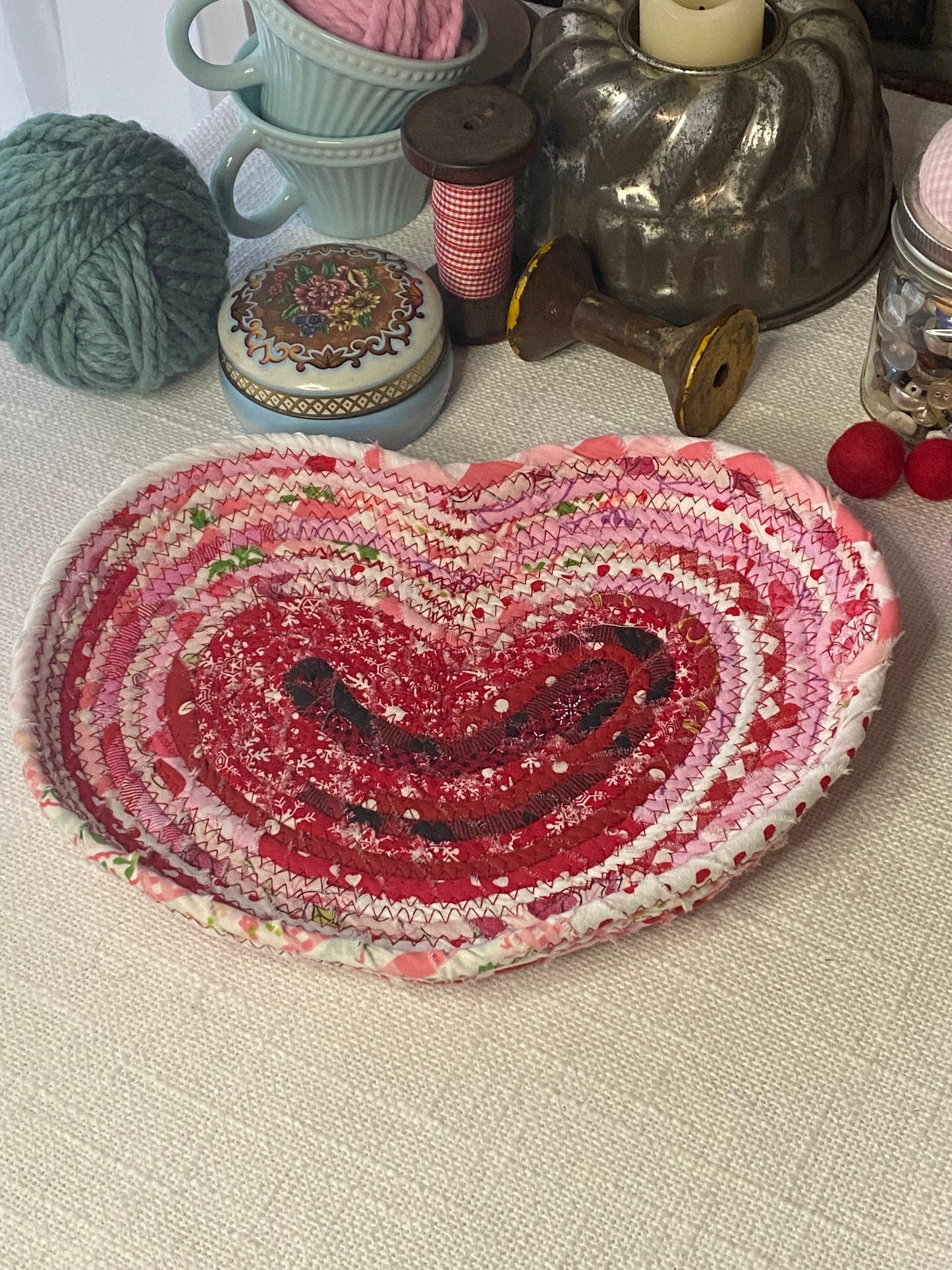 10” Heart Shaped Saucer Trivet