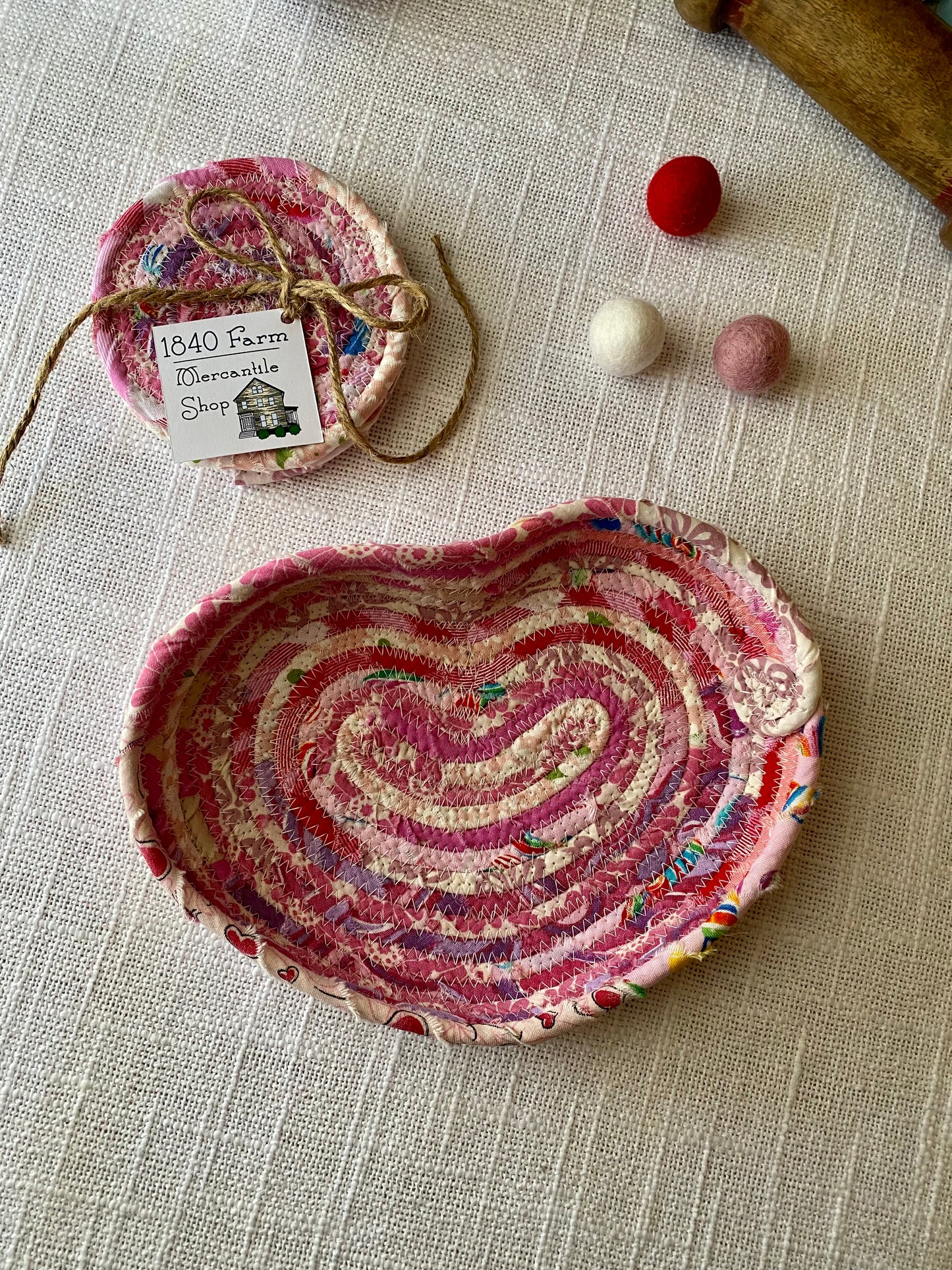 Medium Heart Shaped Saucer Style Trivet and Coasters