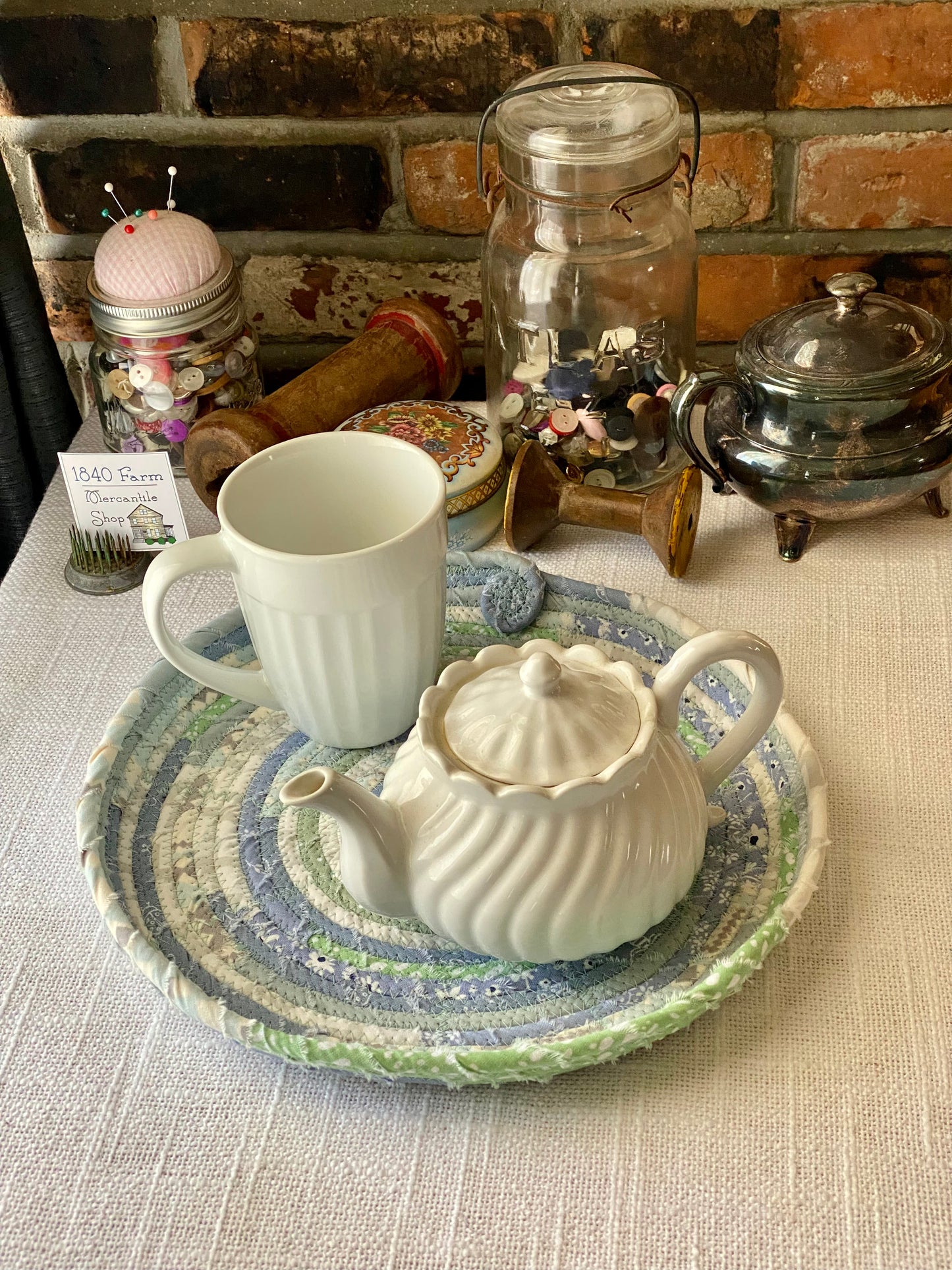 10” Extra Large Saucer Style Trivet