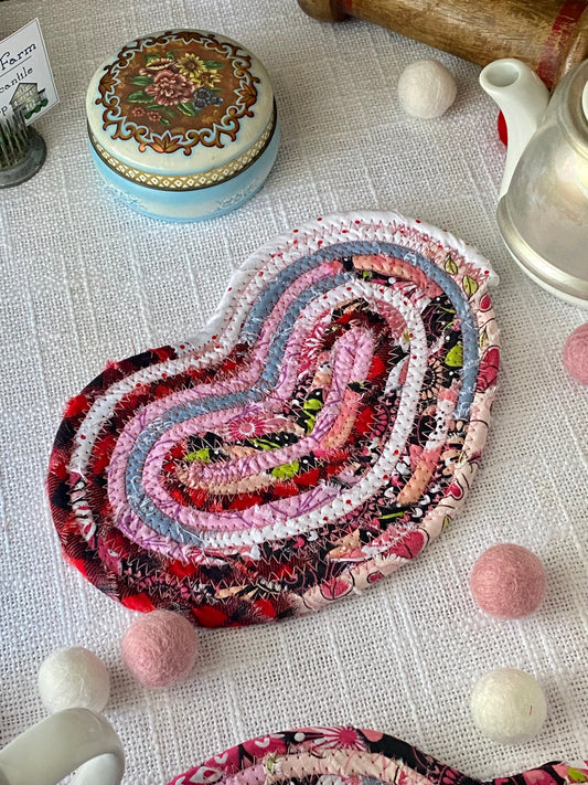 Medium Heart Shaped Flat Trivet