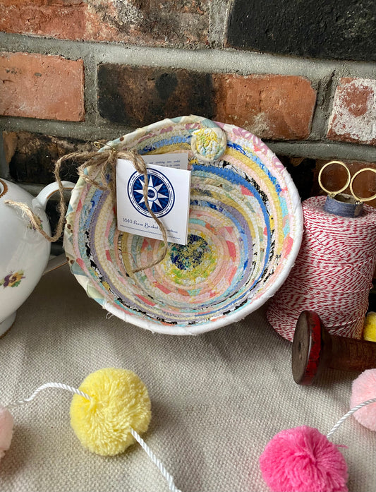Small Table Basket #1783