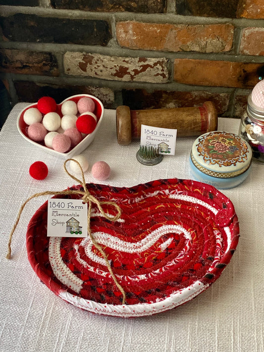 Large Heart Shaped Saucer Style Trivet