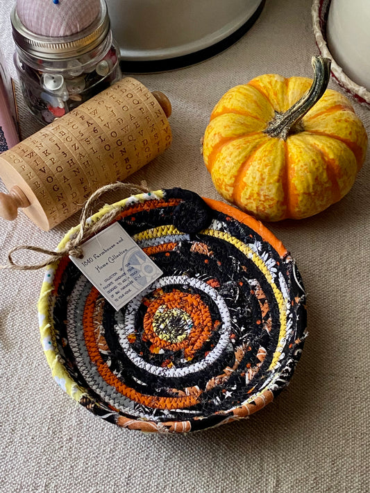 6” Medium Saucer Style Trivet - Halloween