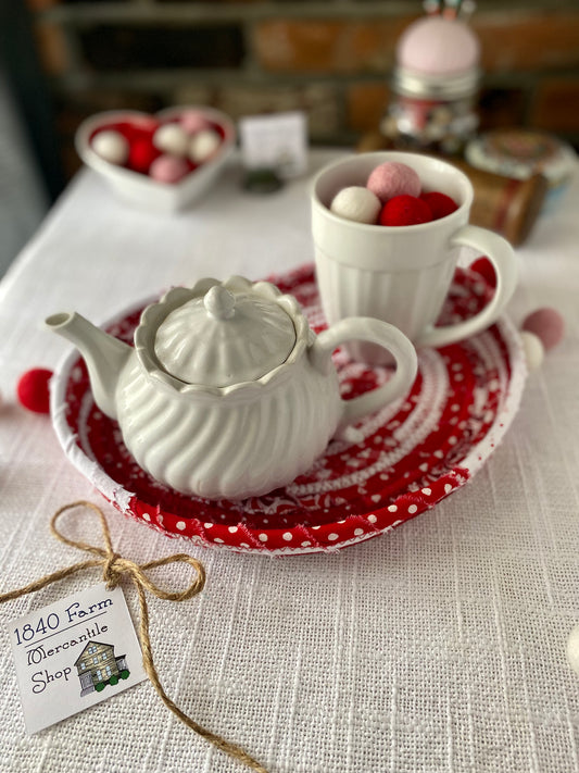 Large Heart Shaped Saucer Style Trivet