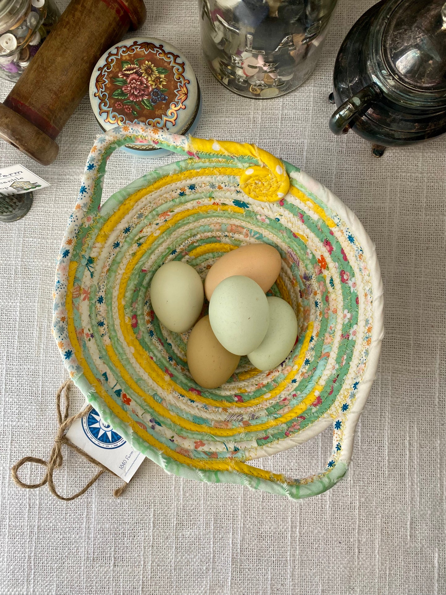 Small Egg Basket #1929